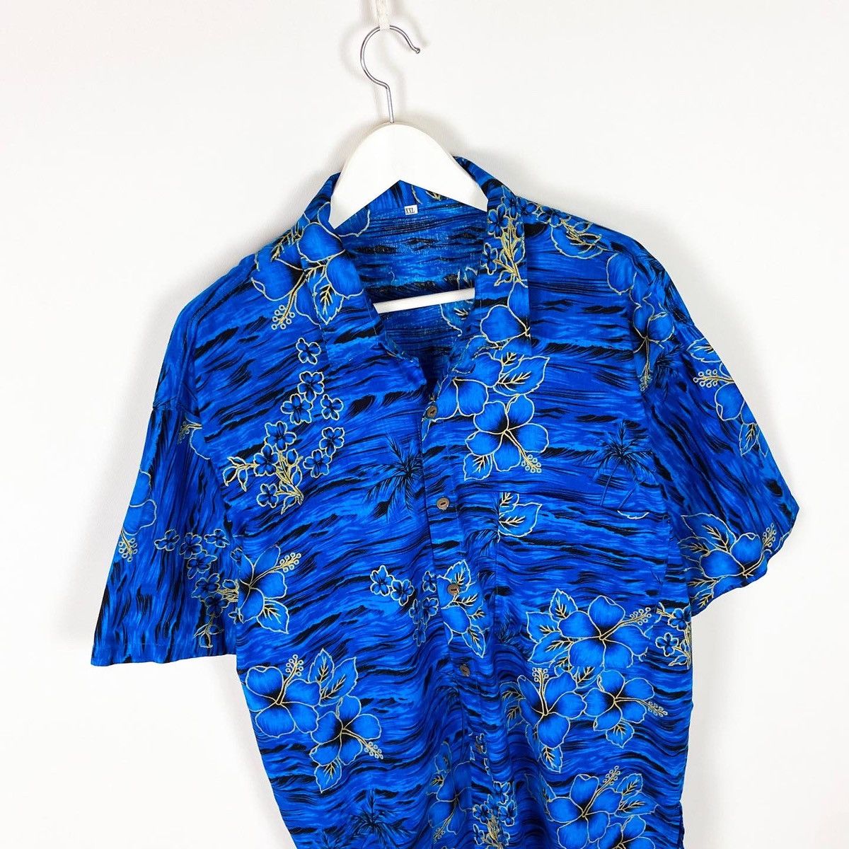 Vintage Vintage 90s Navy Flower Print Hawaiian button shirt size XXL Size US XXL / EU 58 / 5 - 3 Thumbnail