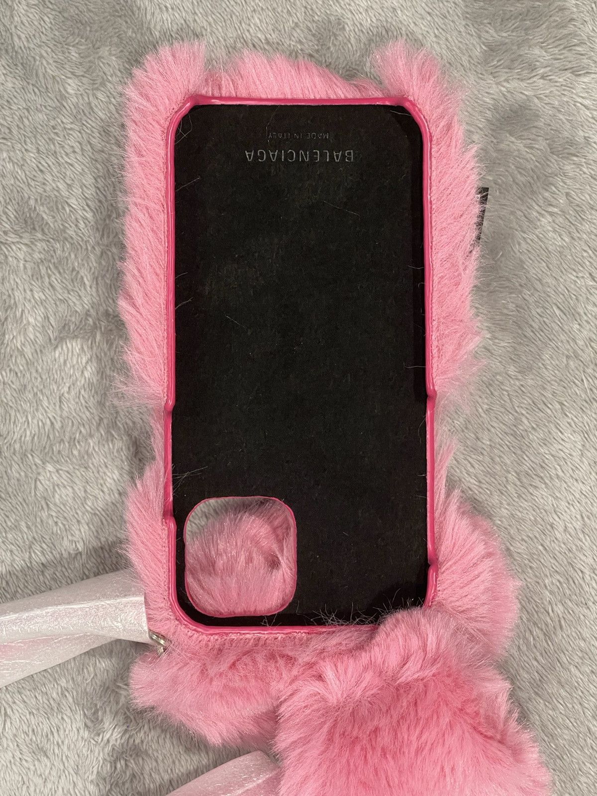 Balenciaga (RUNWAY!)Balenciaga 2021fw Fluffy Bunny iPhone 12 Case Size ONE SIZE - 5 Thumbnail