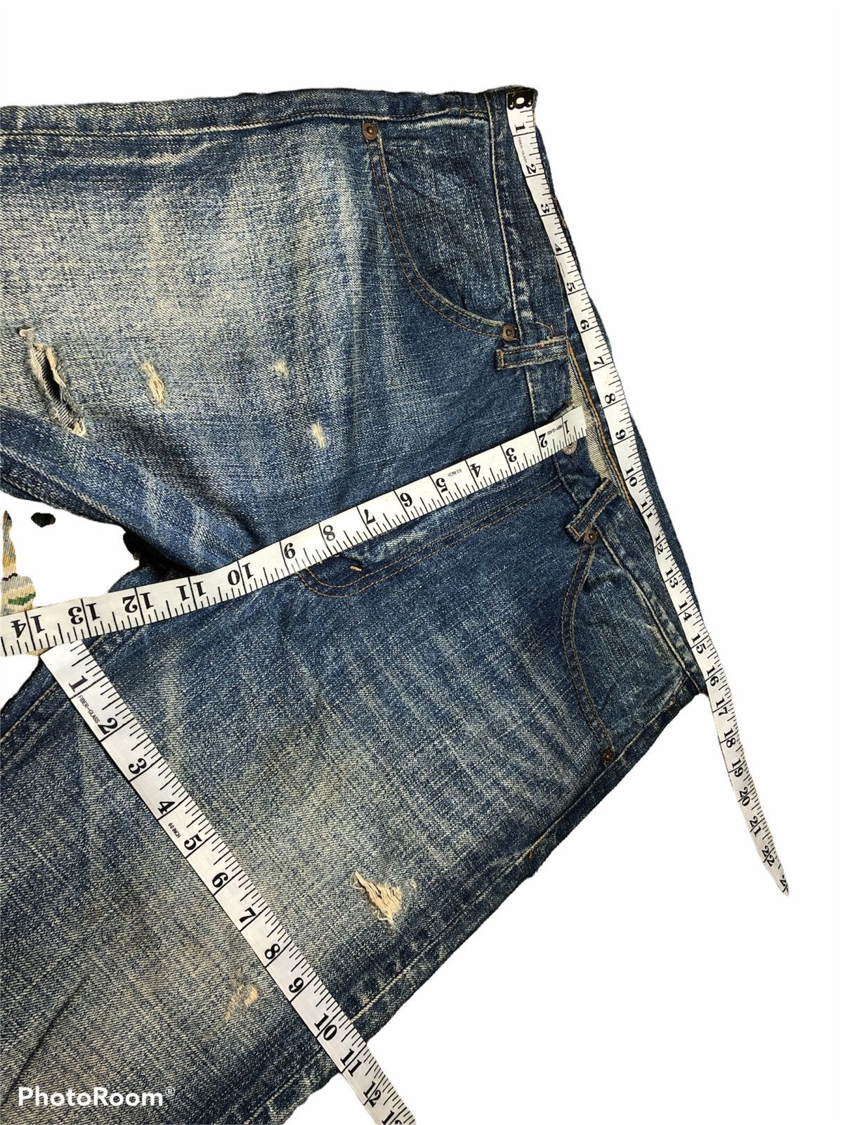 Levi's LEVIS 519 WASHED BLUE DISTRESSED DEMIM Size US 33 - 8 Thumbnail