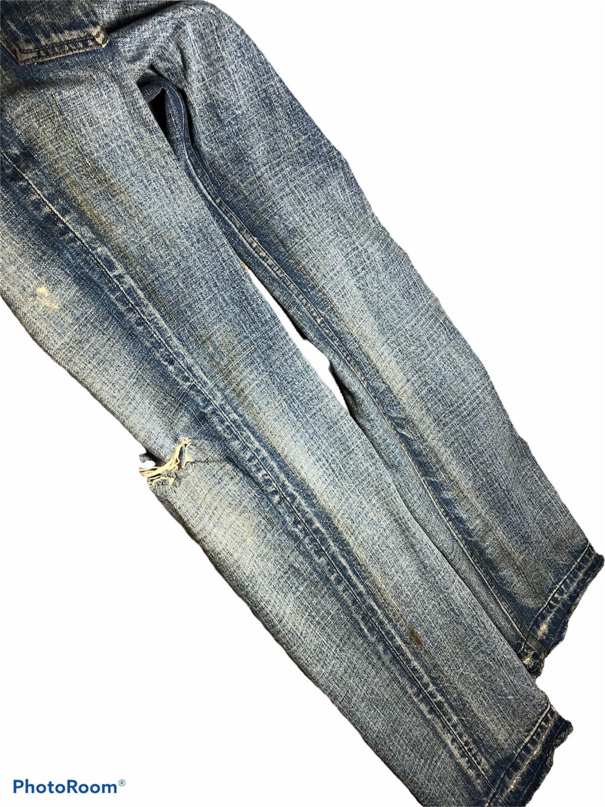 Levi's LEVIS 519 WASHED BLUE DISTRESSED DEMIM Size US 33 - 7 Thumbnail