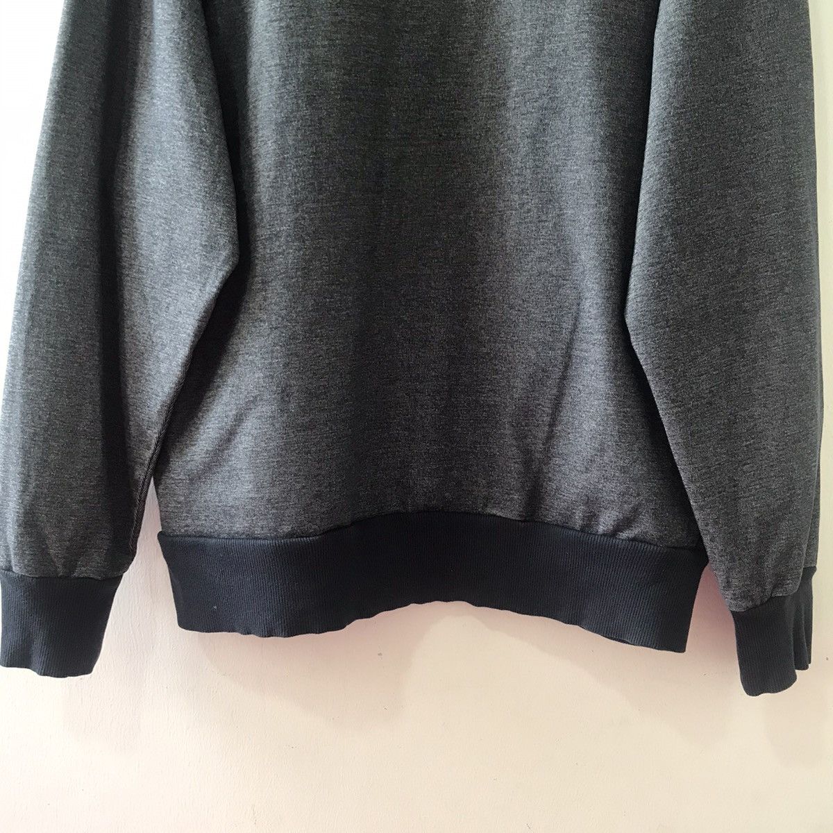 Nike × Vintage Vintage Y2K Nike Sweatshirt Spell Out Logo Small Logo Bottom Size US L / EU 52-54 / 3 - 12 Thumbnail