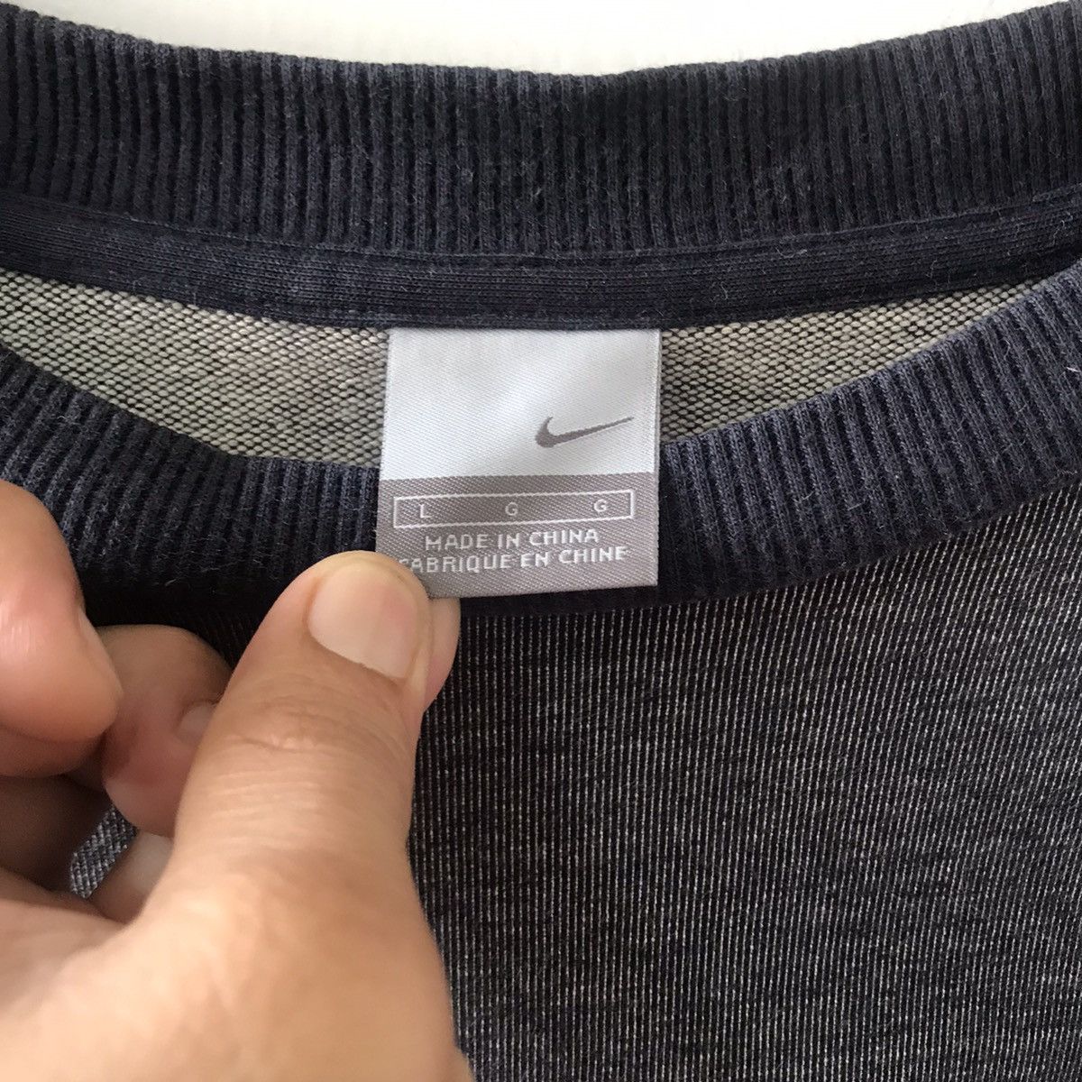 Nike × Vintage Vintage Y2K Nike Sweatshirt Spell Out Logo Small Logo Bottom Size US L / EU 52-54 / 3 - 8 Thumbnail