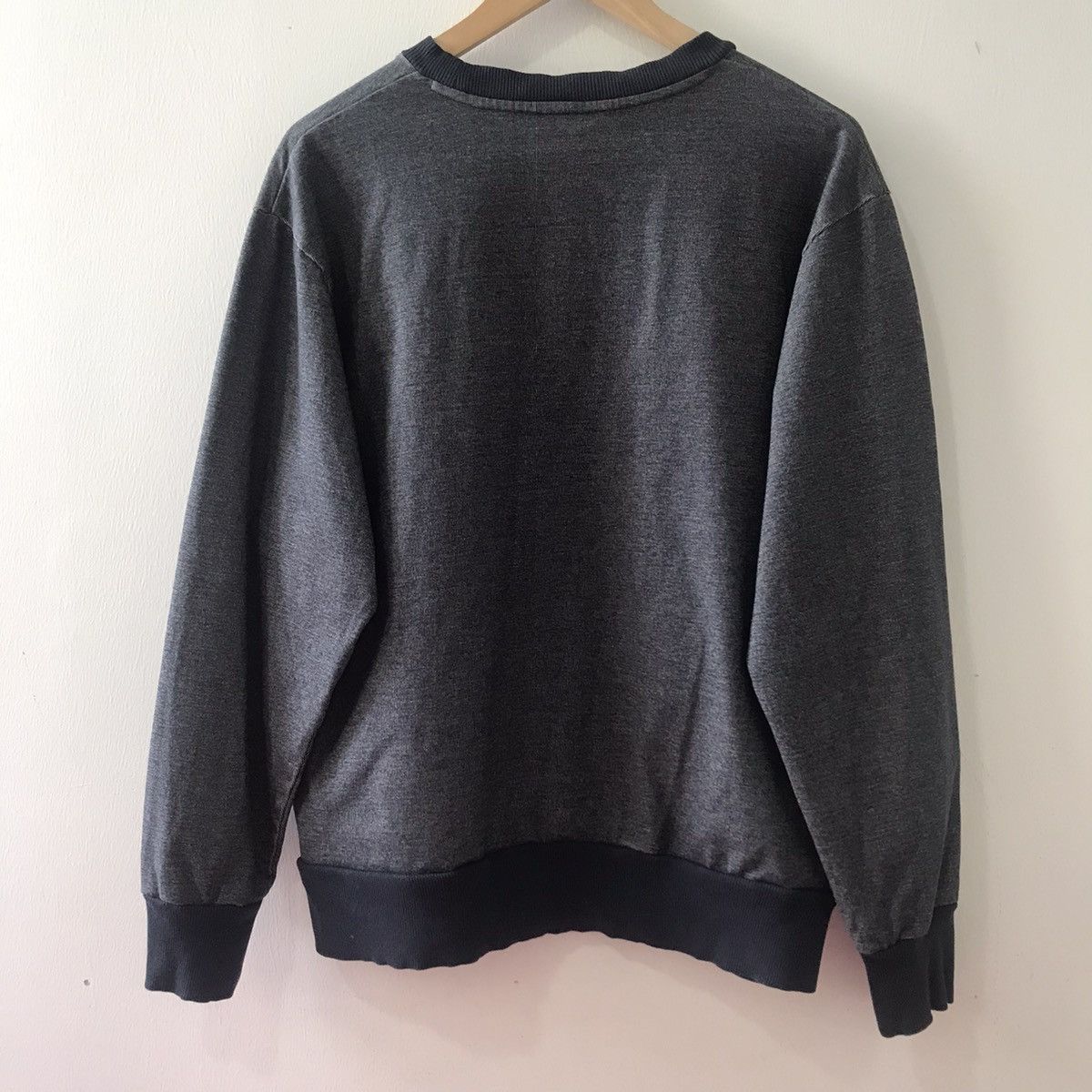 Nike × Vintage Vintage Y2K Nike Sweatshirt Spell Out Logo Small Logo Bottom Size US L / EU 52-54 / 3 - 10 Thumbnail