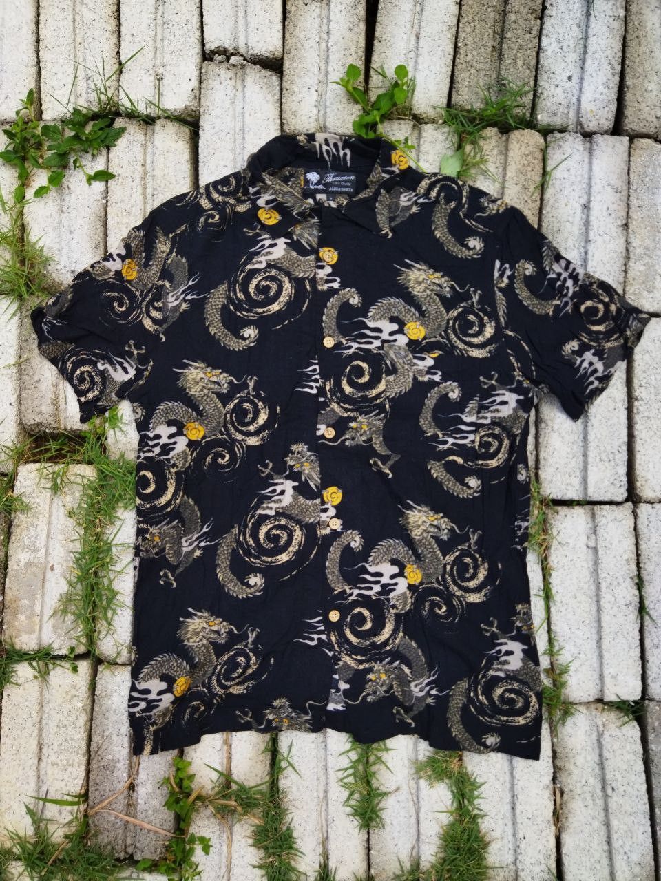 Japanese Brand Thruxton Japan Dragon Motif Aloha Shirt - Size L Size US L / EU 52-54 / 3 - 1 Thumbnail
