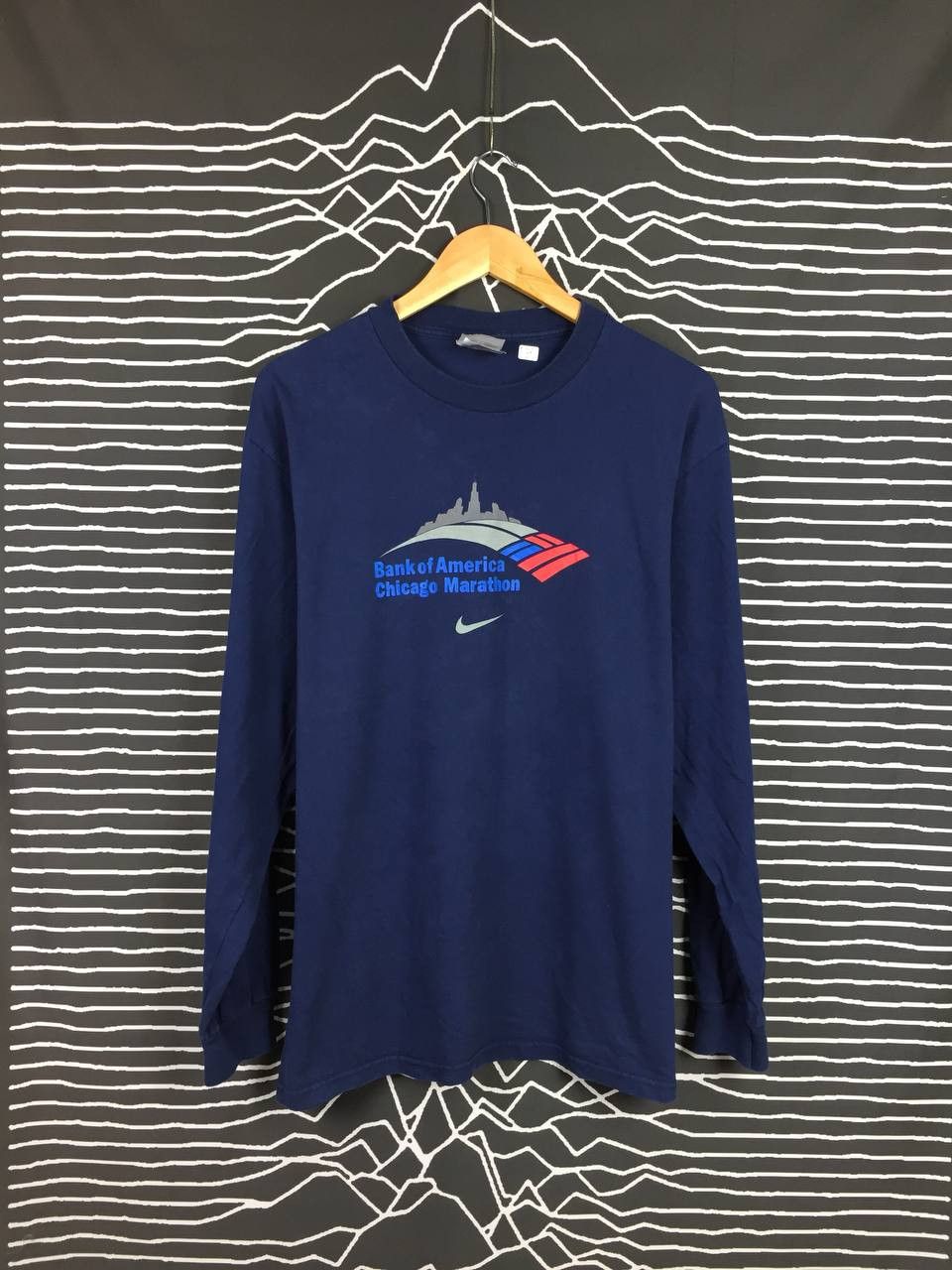 Nike Y2K Nike Center Swoosh Bank of America Chicago Marathon Tee Size US M / EU 48-50 / 2 - 2 Thumbnail
