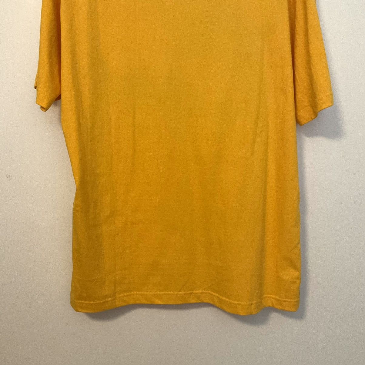Coogi Vintage COOGI Embroidered Lady Face Yellow T-Shirt Size US L / EU 52-54 / 3 - 9 Thumbnail