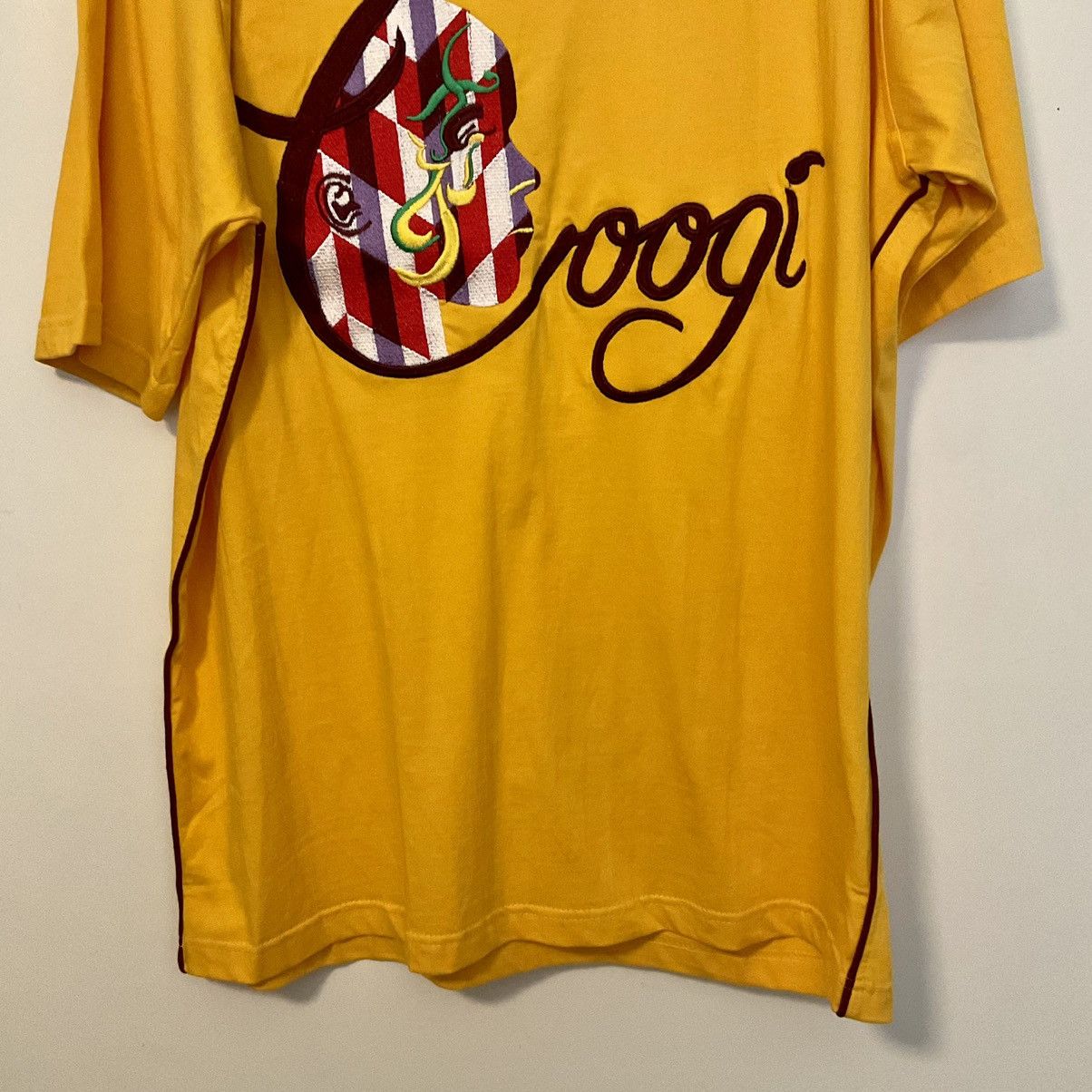 Coogi Vintage COOGI Embroidered Lady Face Yellow T-Shirt Size US L / EU 52-54 / 3 - 3 Thumbnail