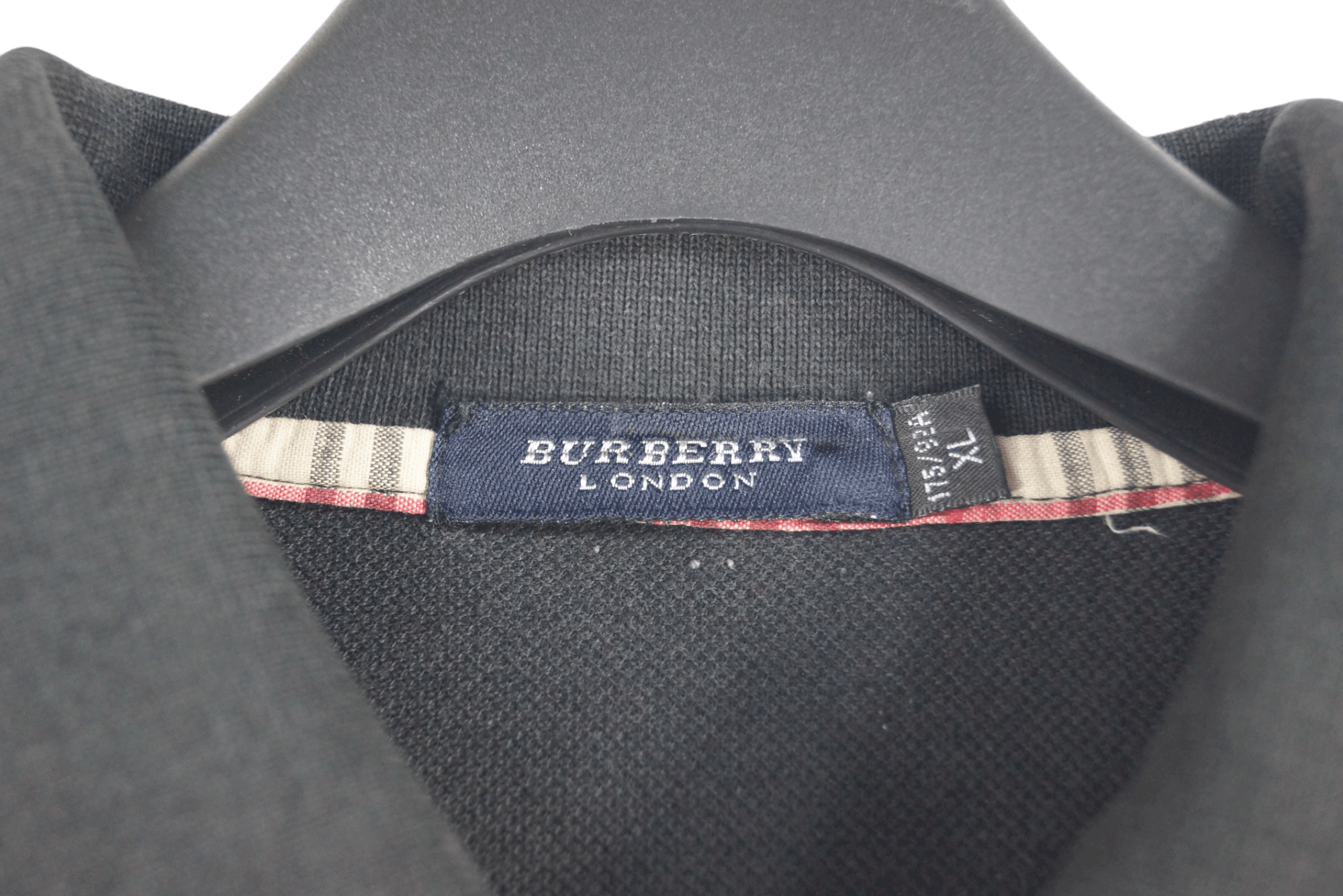 Burberry VINTAGE BURBERRY LONDON COLLAR TEE Size US XL / EU 56 / 4 - 3 Thumbnail