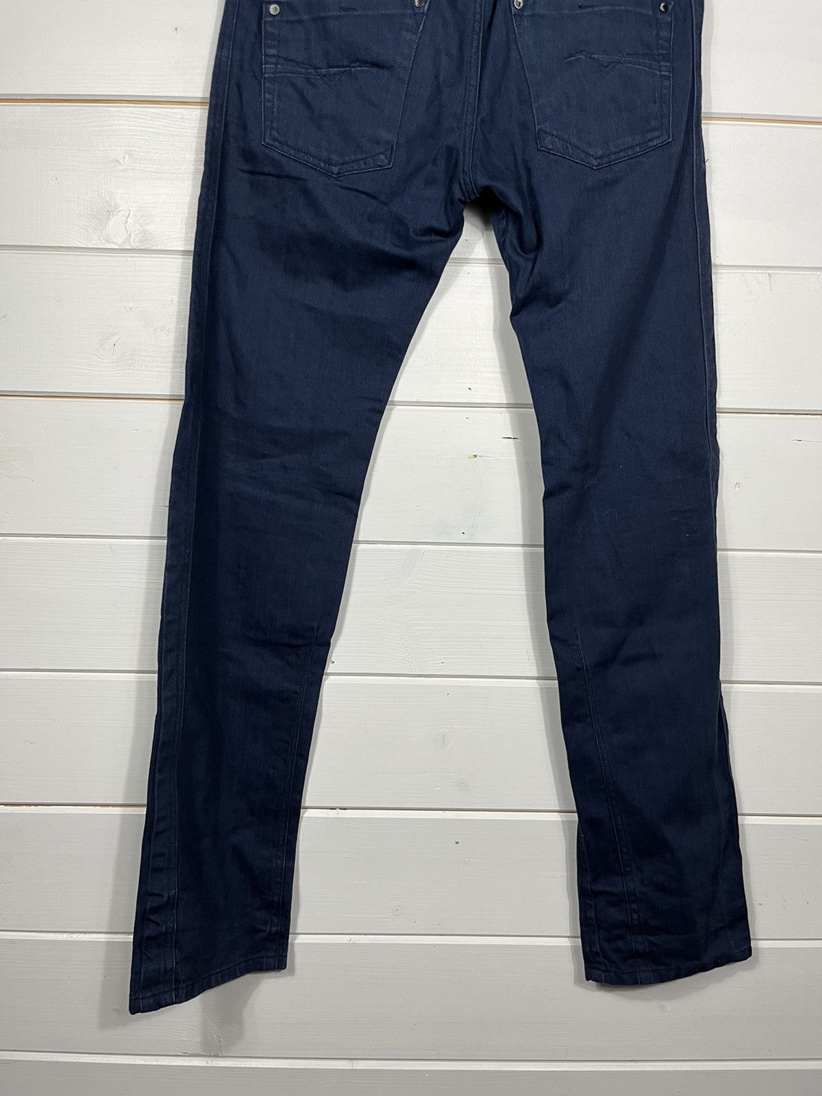 Diesel darron regular slim shops tapered jeans 36/32