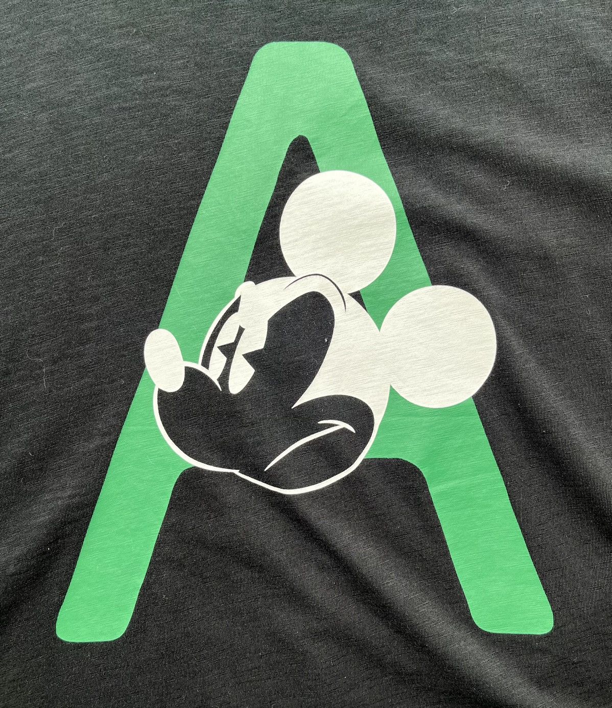 Jun Takahashi Undercover Jun Takahashi x Disney x Uniqlo Tee💥 Size US XL / EU 56 / 4 - 3 Thumbnail