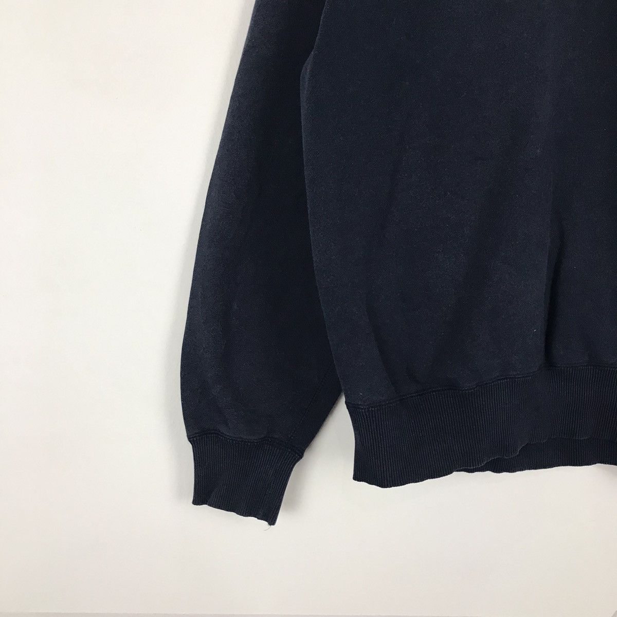 Champion Vintage Champion Crewneck Pullover Jumper Sweatshirt Size US L / EU 52-54 / 3 - 4 Thumbnail