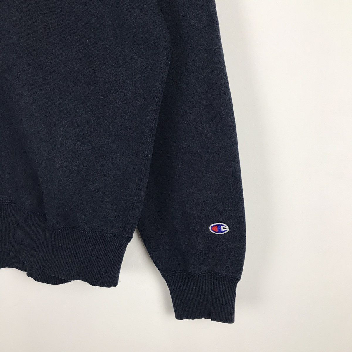 Champion Vintage Champion Crewneck Pullover Jumper Sweatshirt Size US L / EU 52-54 / 3 - 5 Thumbnail
