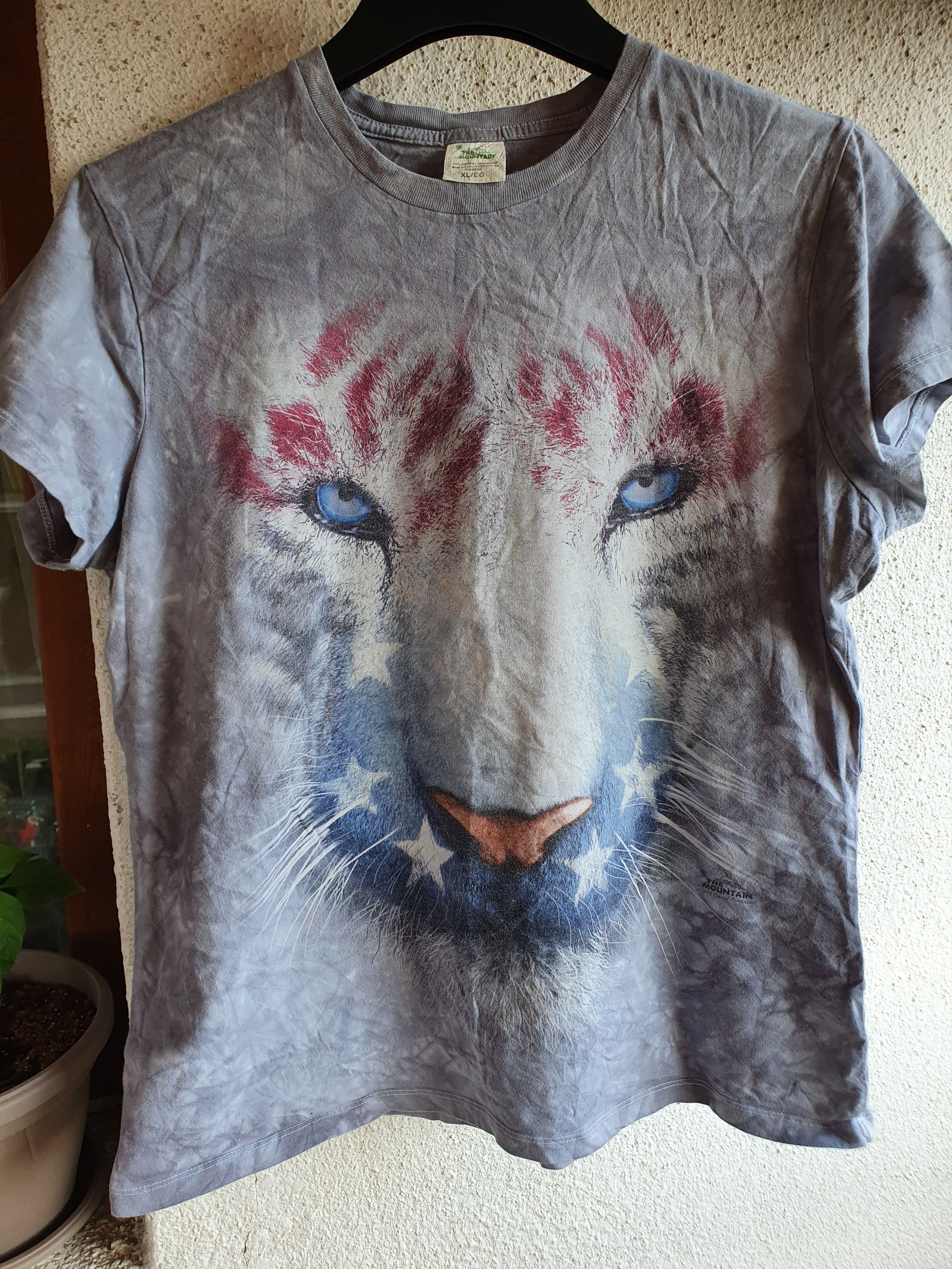 The Mountain The Mountain 2012 David Penfound white tiger tee,sz L? Size US L / EU 52-54 / 3 - 1 Thumbnail