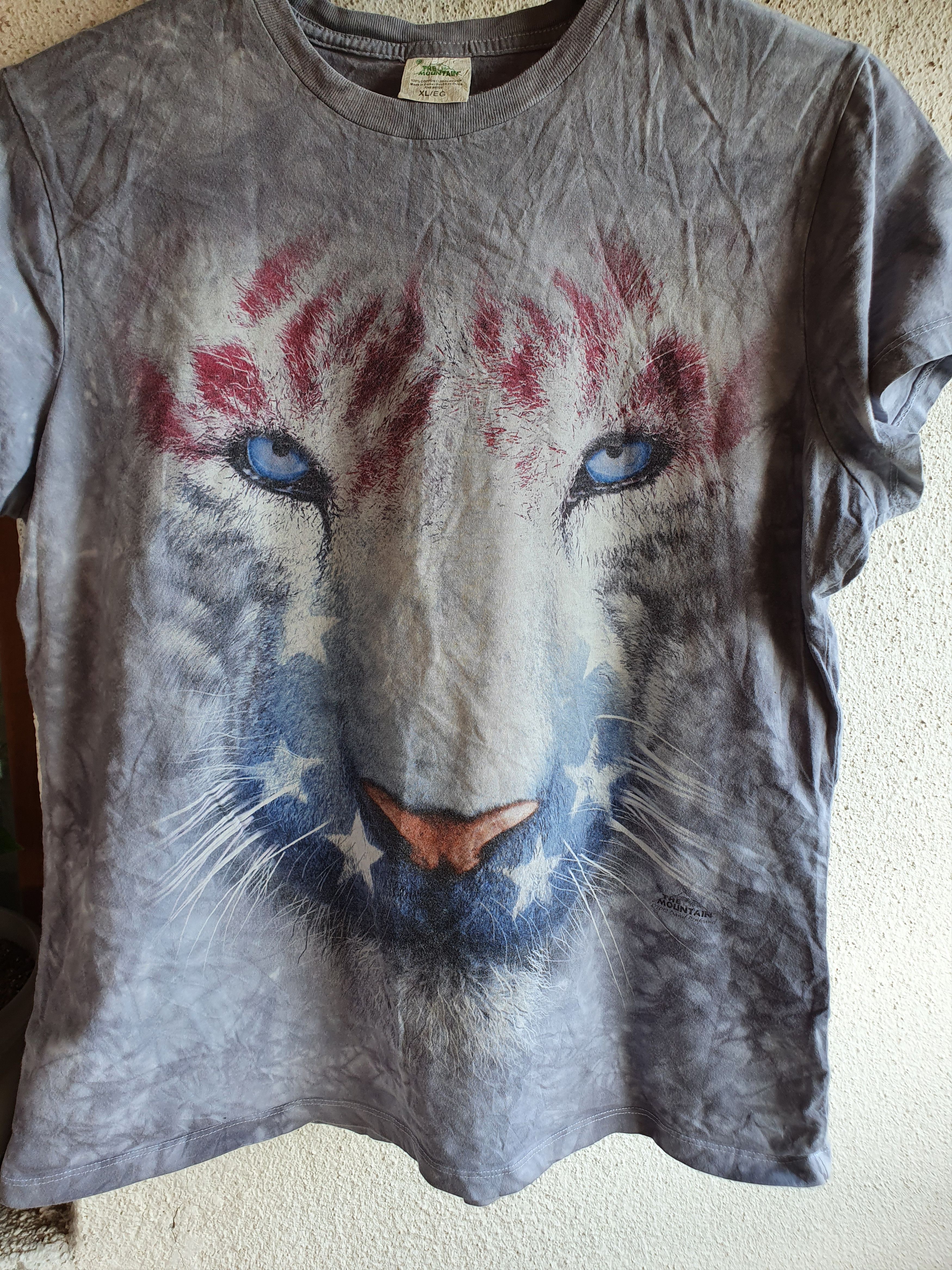 The Mountain The Mountain 2012 David Penfound white tiger tee,sz L? Size US L / EU 52-54 / 3 - 6 Thumbnail