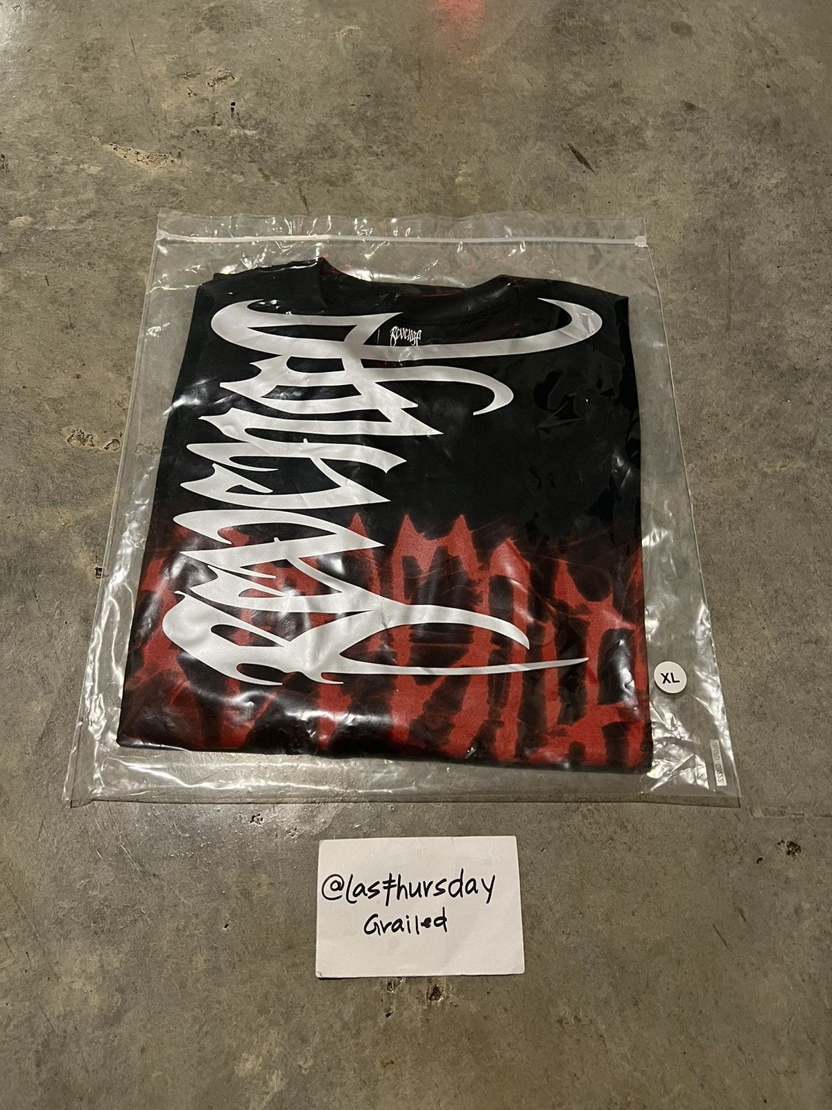 Revenge Revenge Smoke Tee Black/Red XL *EMAIL EXCLUSIVE* Size US XL / EU 56 / 4 - 3 Thumbnail