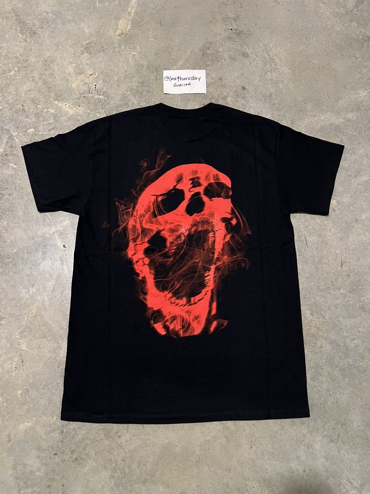 Revenge Revenge Smoke Tee Black/Red XL *EMAIL EXCLUSIVE* Size US XL / EU 56 / 4 - 1 Thumbnail