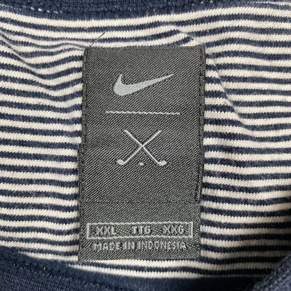 Nike Vintage Nike T-Shirt Size XXL 90s Swoosh Size US XXL / EU 58 / 5 - 3 Thumbnail
