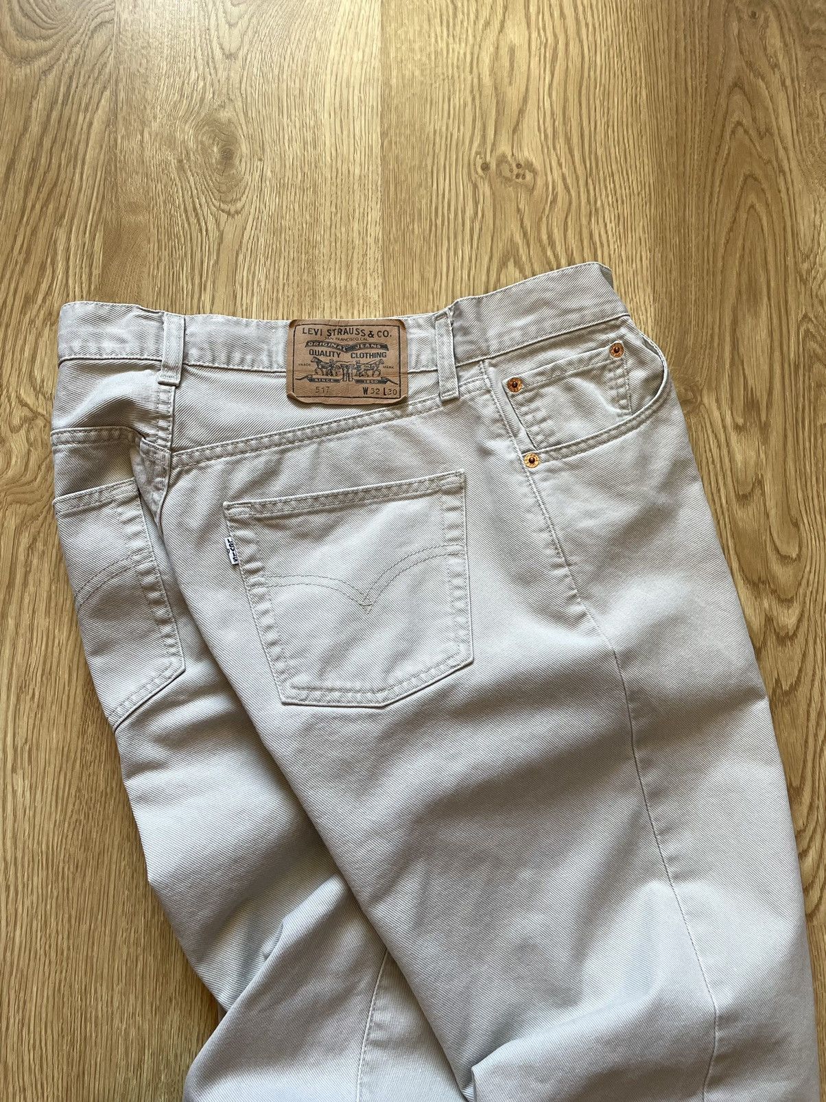 Levi's Vintage 90s Levis 517 Released Hem Beige Denim Jeans Pants Size US 32 / EU 48 - 2 Thumbnail