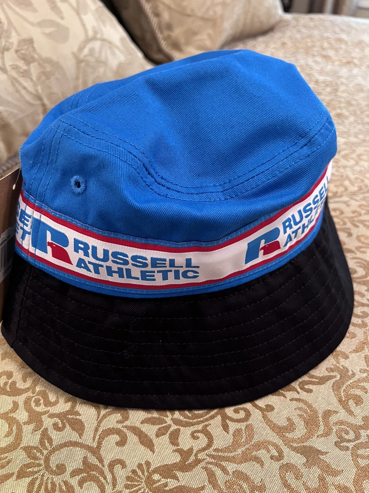 Russell Athletic × Vintage Deadstock Russell Athletic Retro Style Bucket Hat Size ONE SIZE - 2 Thumbnail