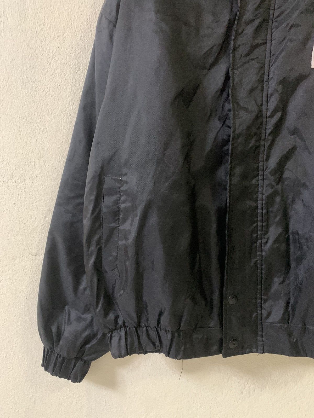 Tommy Hilfiger Tommy Hilfiger Big Logo Jacket Size US XL / EU 56 / 4 - 3 Thumbnail