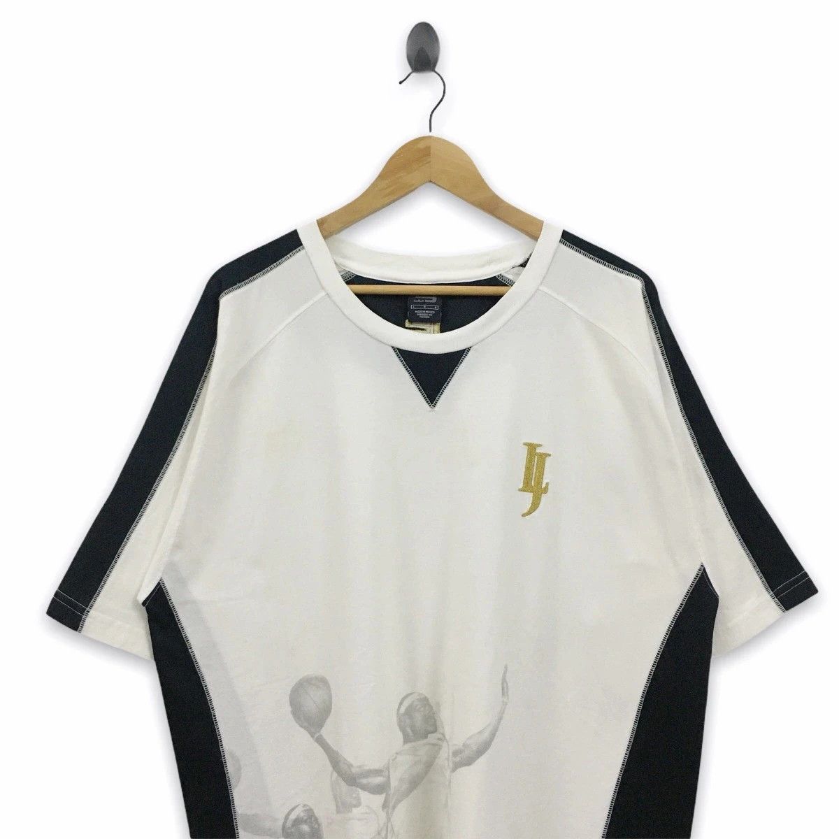NBA Rare LeBron James Spellout Embroidery Big Printed Tee Size US XL / EU 56 / 4 - 4 Thumbnail