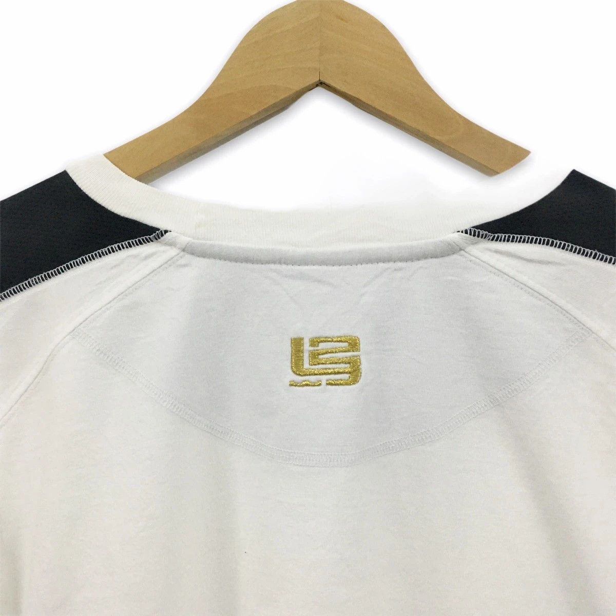 NBA Rare LeBron James Spellout Embroidery Big Printed Tee Size US XL / EU 56 / 4 - 5 Thumbnail