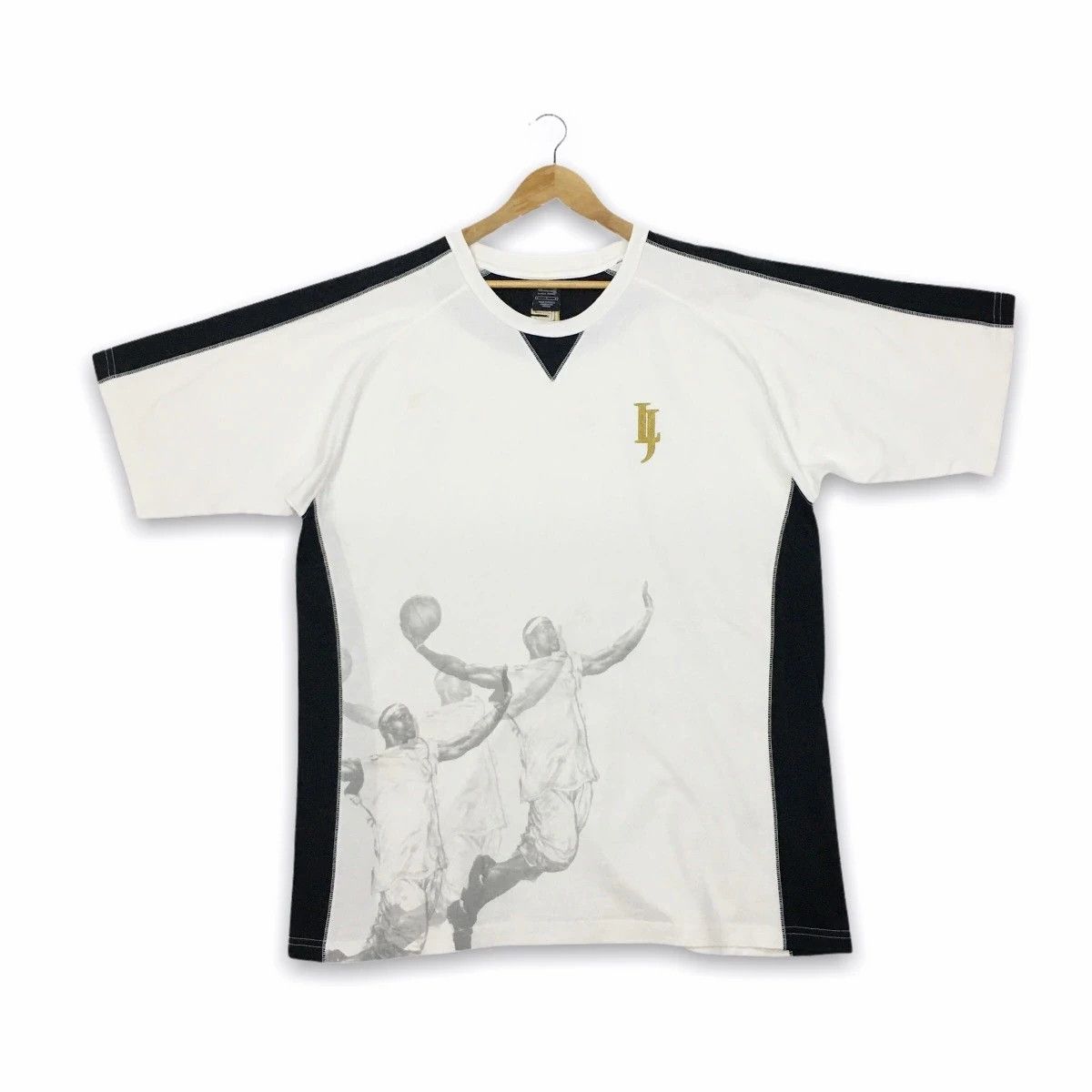 NBA Rare LeBron James Spellout Embroidery Big Printed Tee Size US XL / EU 56 / 4 - 1 Thumbnail