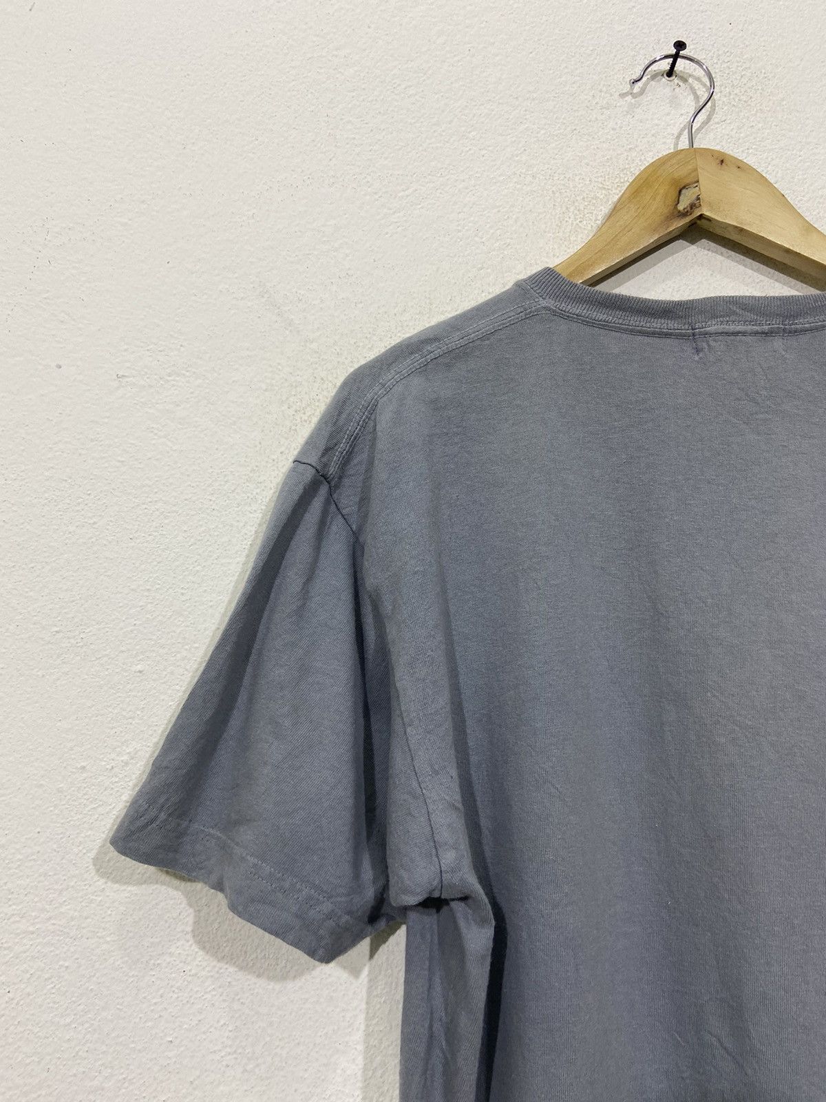 Vintage Vintage Vilhelm Hammershøi Danish Painter Tshirt Size US L / EU 52-54 / 3 - 6 Thumbnail