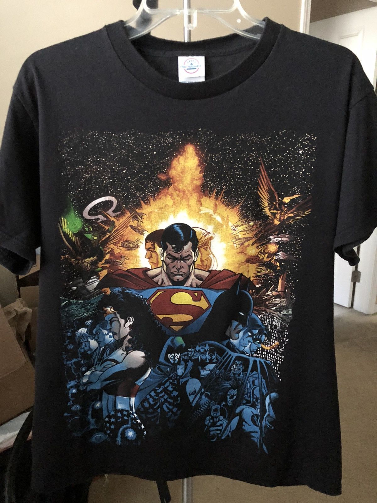 DC Comics Vintage DC Comics “Infinite Crisis” Shirt Size US M / EU 48-50 / 2 - 1 Thumbnail