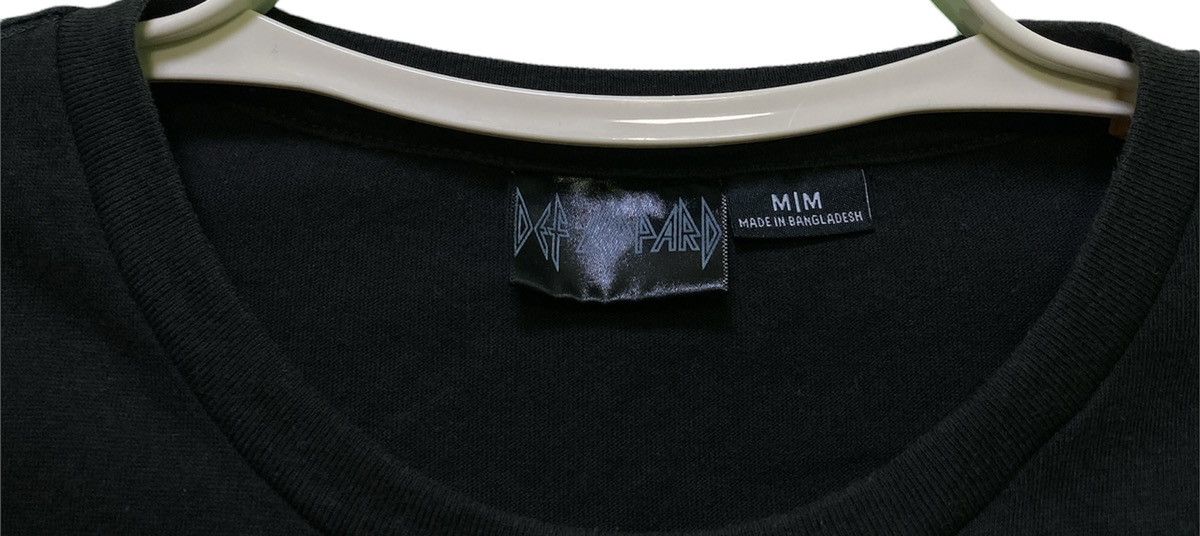Band Tees × Def Leppard × Vintage Def Leppard Hysteria album Rock band Tee Shirt Size US M / EU 48-50 / 2 - 4 Thumbnail