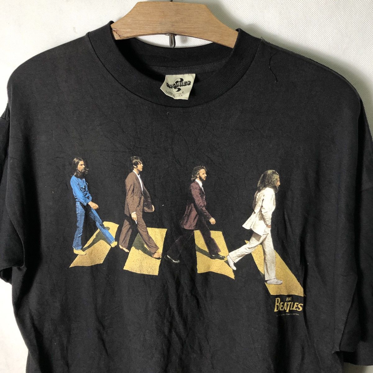 Band Tees Mint!! Vintage 90s The Beatles Iconic Abbey Road Tees Size US XL / EU 56 / 4 - 1 Thumbnail