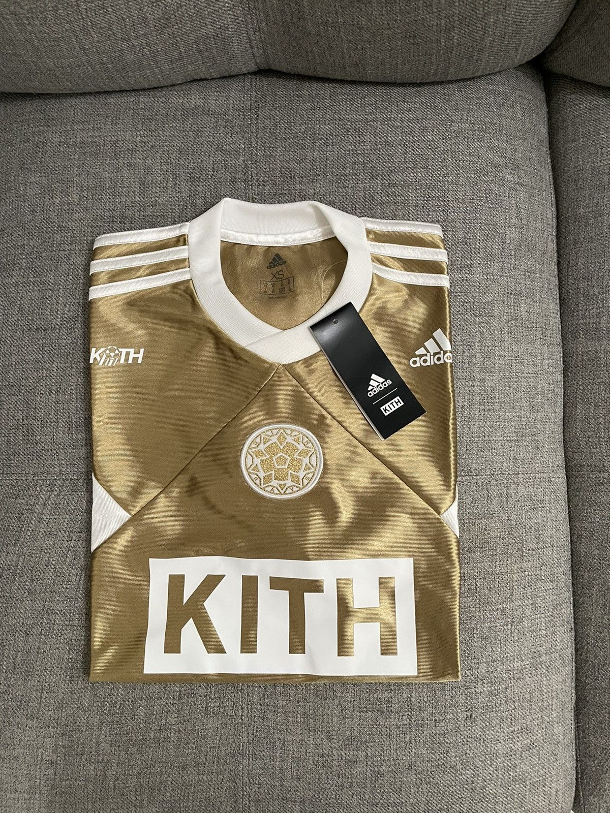 kith x knicks jersey