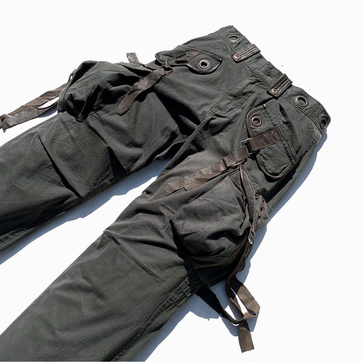 Beauty Beast DOHC 3d multipocket cargo pants Size US 28 / EU 44 - 2 Thumbnail
