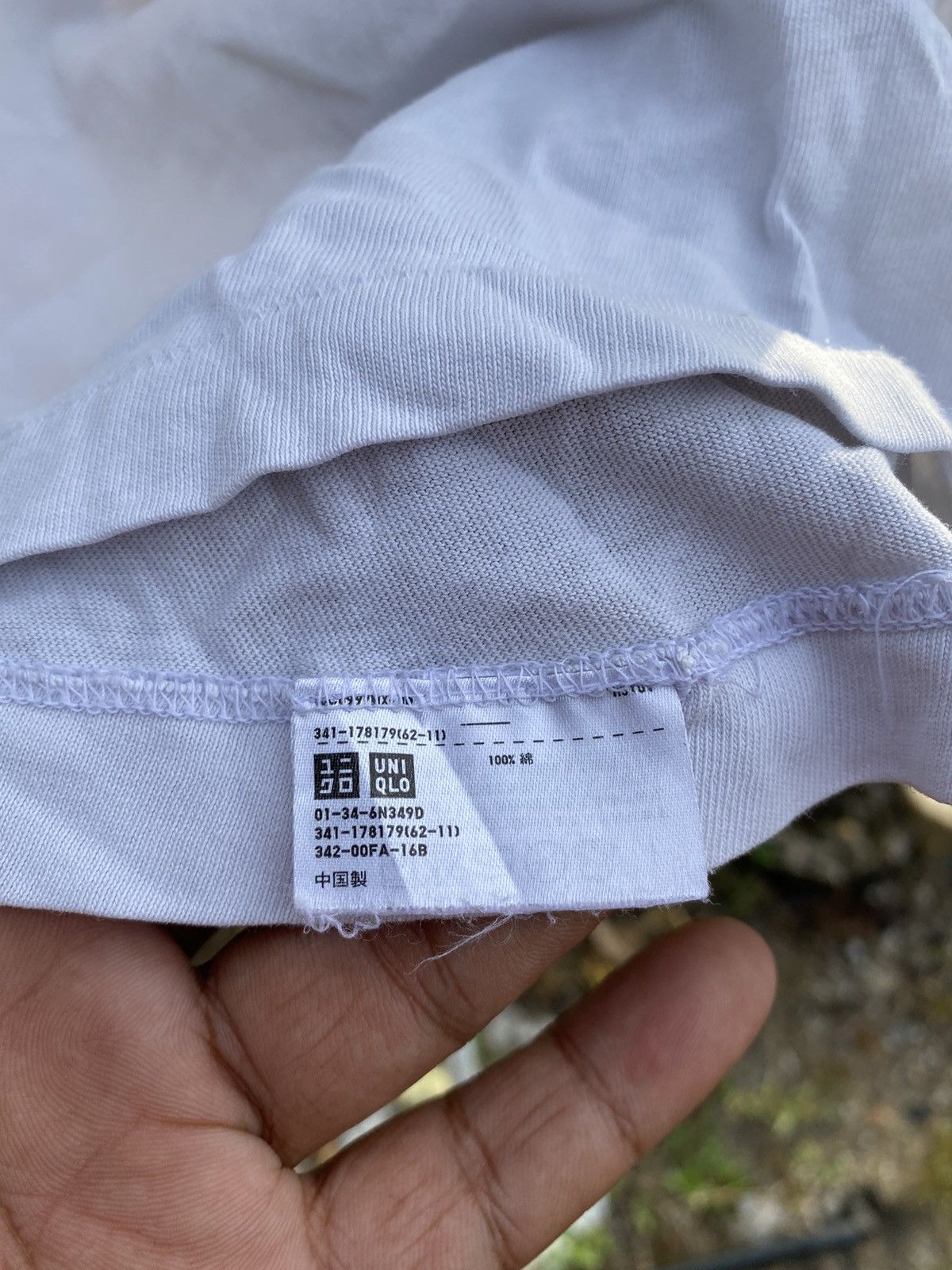 Japanese Brand × Kaws × Uniqlo Kaws X Uniqlo T-shirt Size US M / EU 48-50 / 2 - 6 Thumbnail