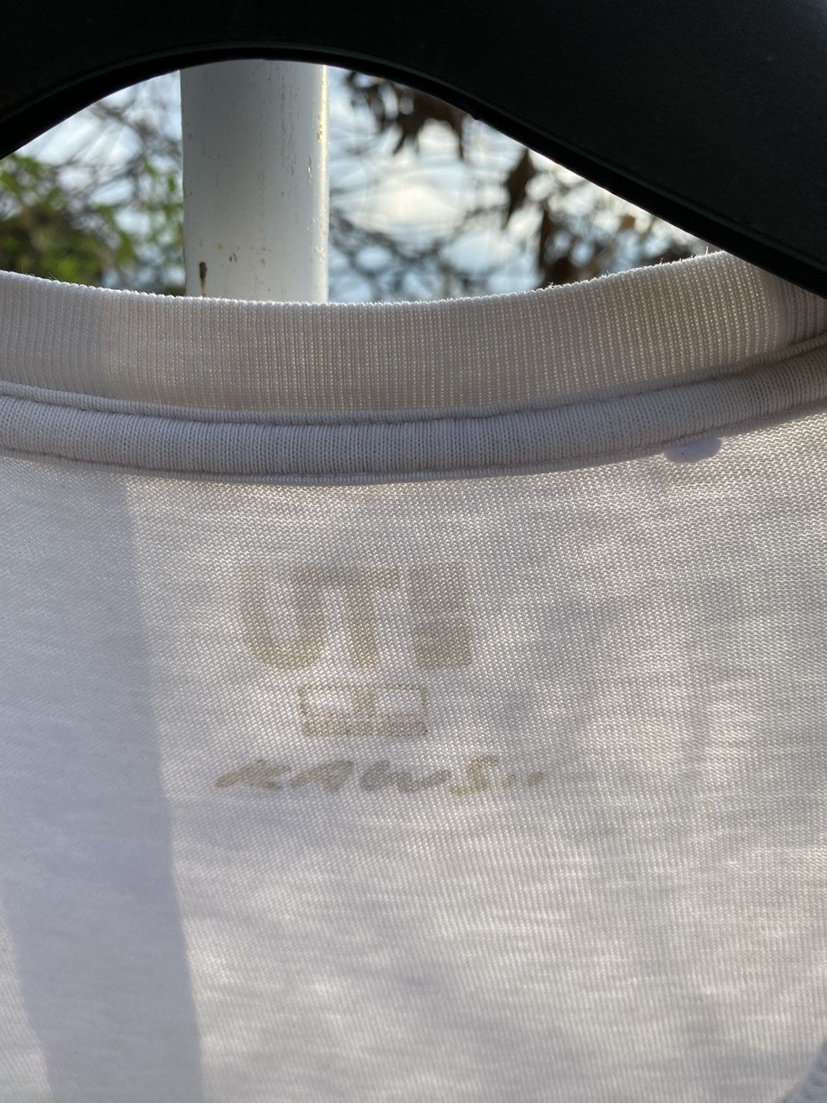 Japanese Brand × Kaws × Uniqlo Kaws X Uniqlo T-shirt Size US M / EU 48-50 / 2 - 5 Thumbnail