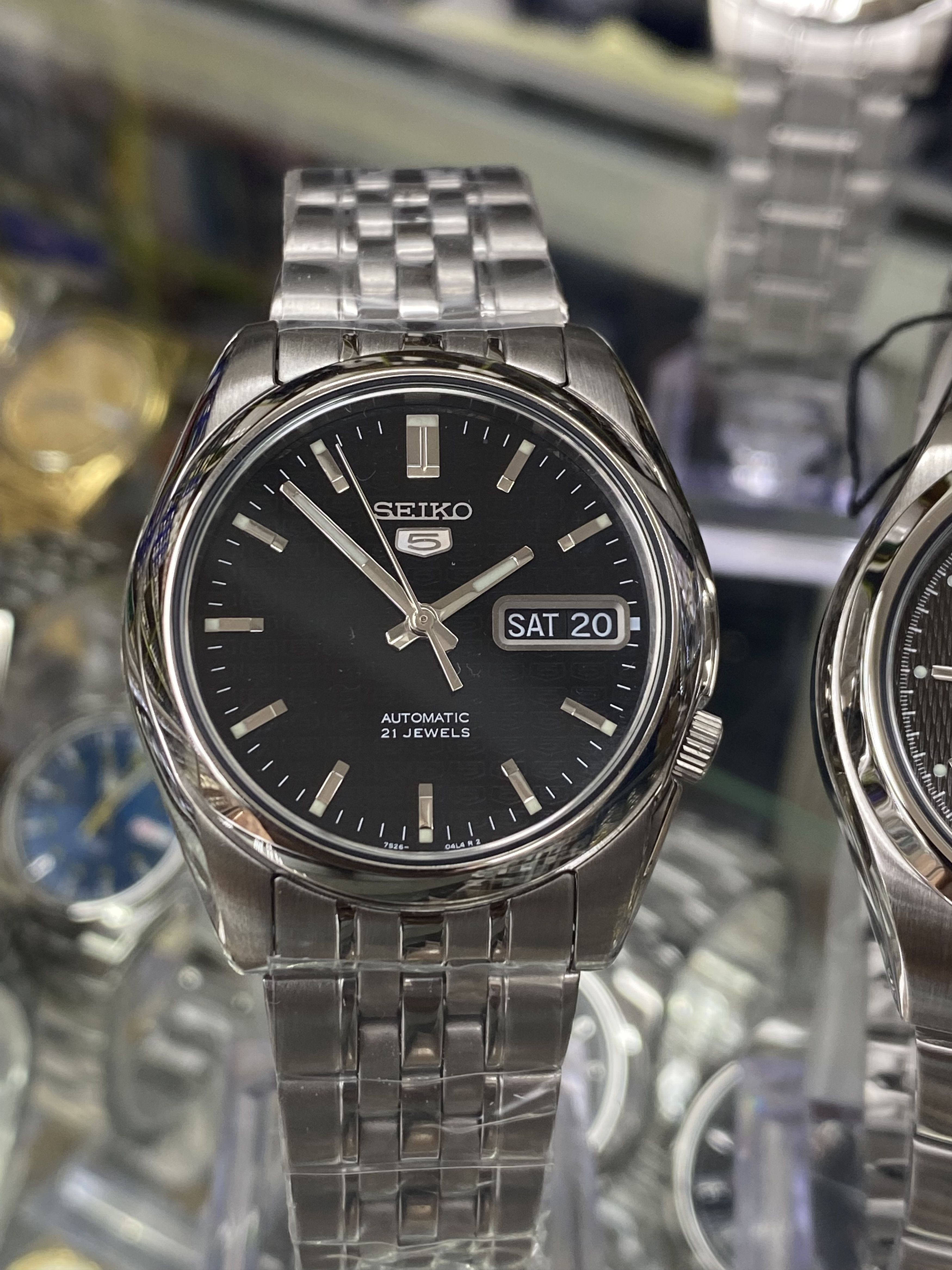 SEIKO Automatic Movement Men Size 38mm Diameter