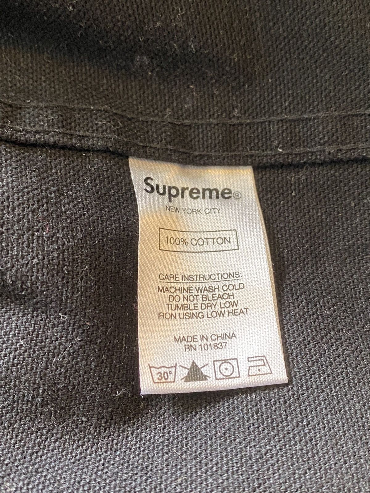 Supreme Used Supreme Script Canvas Snap Shirt Medium Size US M / EU 48-50 / 2 - 4 Thumbnail