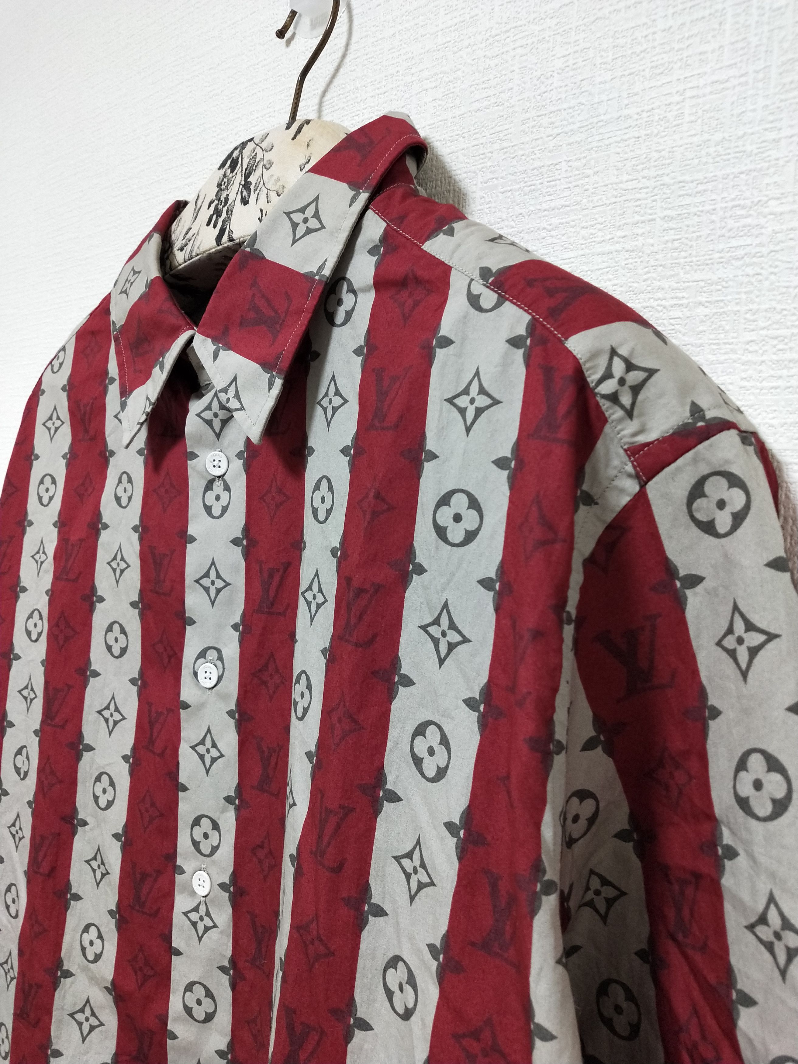 Louis Vuitton Japan Exclusive Monogram Trunkstripes Button Up Shirt Size US XL / EU 56 / 4 - 3 Thumbnail
