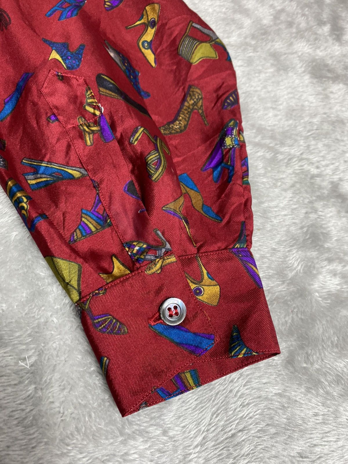 Salvatore Ferragamo Salvatore Ferragamo Silk Button Blouse Size S / US 4 / IT 40 - 5 Thumbnail
