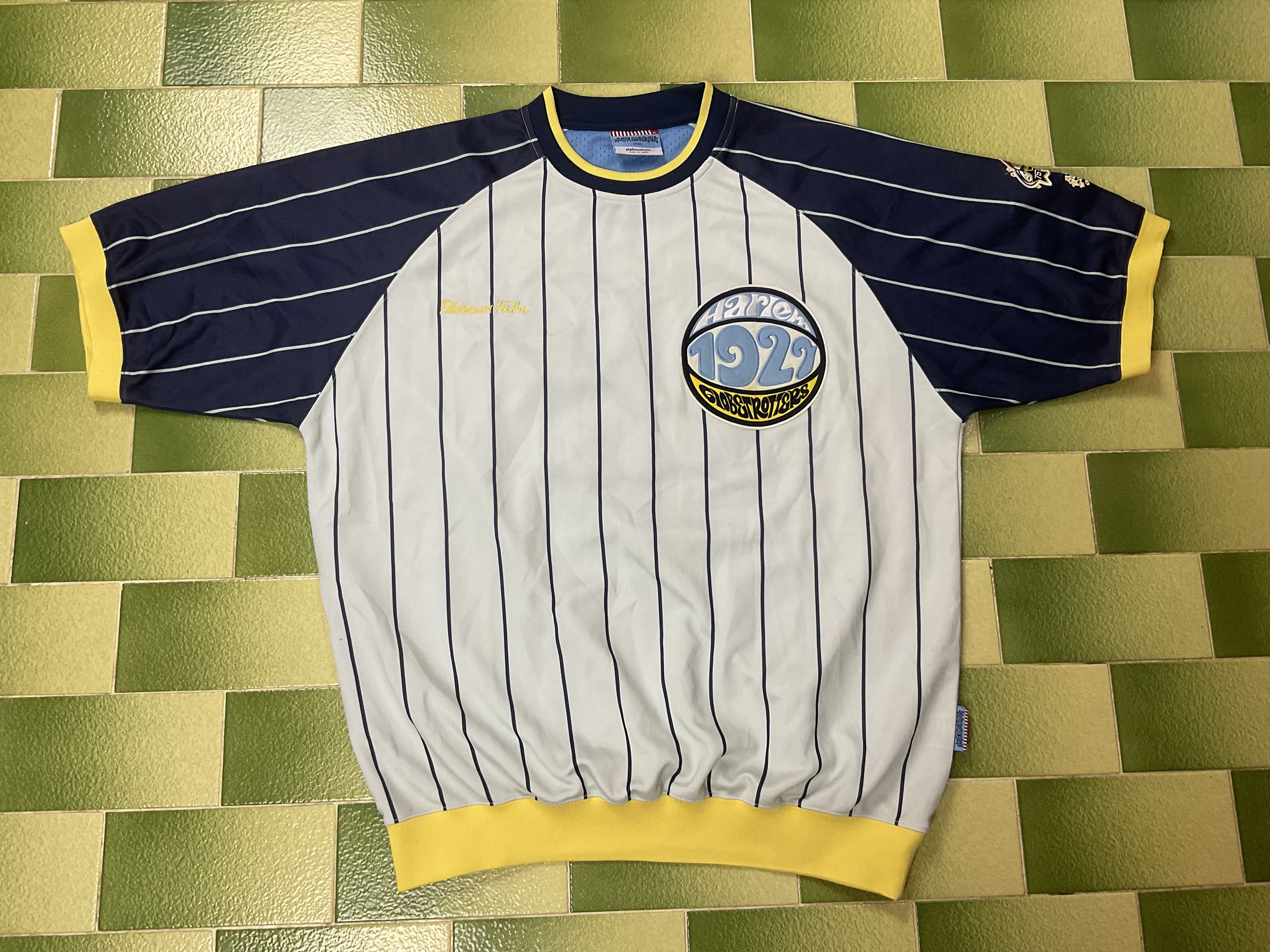 Fubu Harlem Globetrotters Fubu Pullover Sweatshirt Jersey Style Size US XL / EU 56 / 4 - 1 Thumbnail
