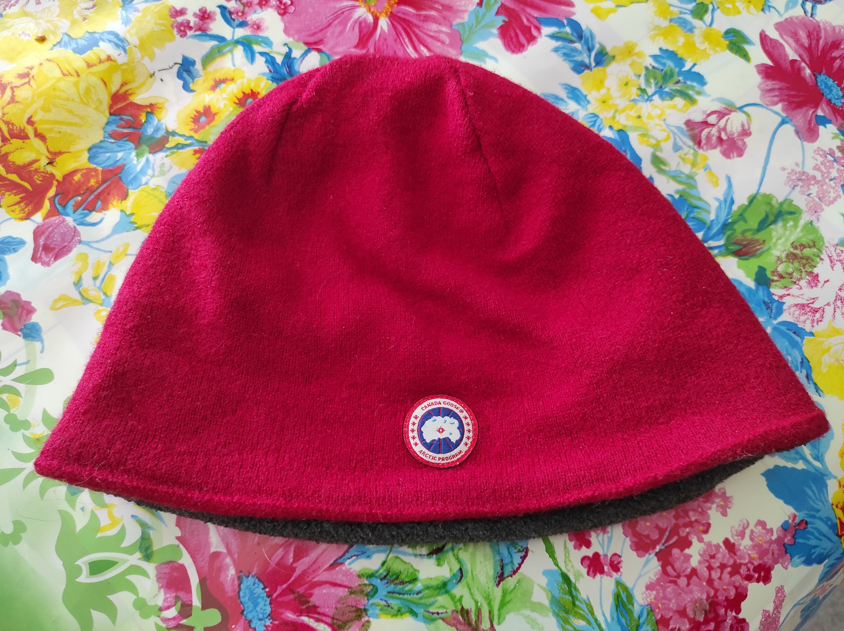 Canada Goose Red Canada Goose hat | Grailed