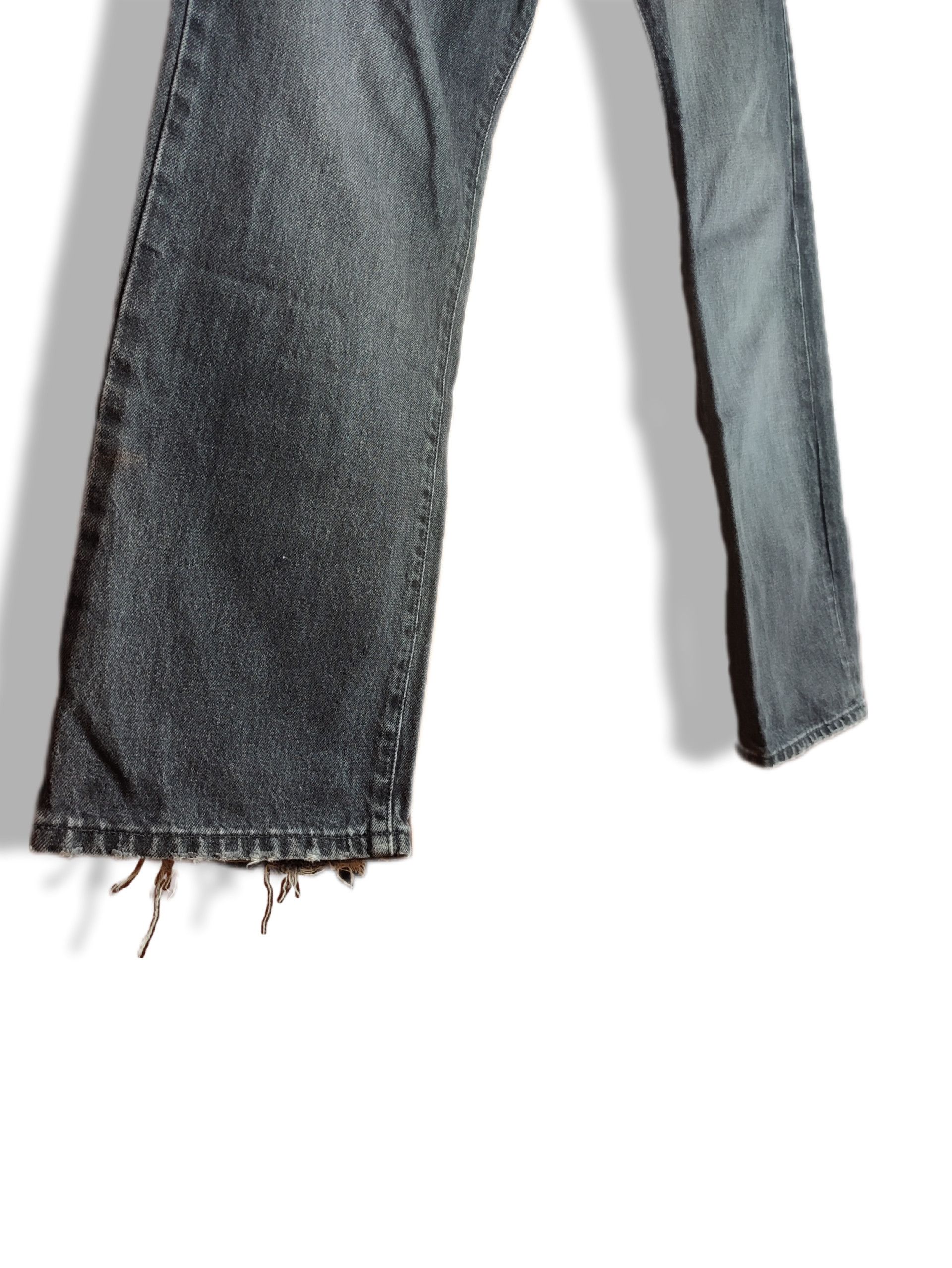 Calvin Klein Calvin Klein vintage distressed jeans Size US 32 / EU 48 - 4 Thumbnail