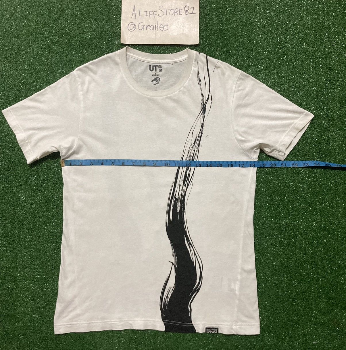 Anime × Japanese Brand × Uniqlo Uniqlo X Shounen Jump Hunter X Hunter Gon T-Shirt 2018 Size US S / EU 44-46 / 1 - 3 Thumbnail
