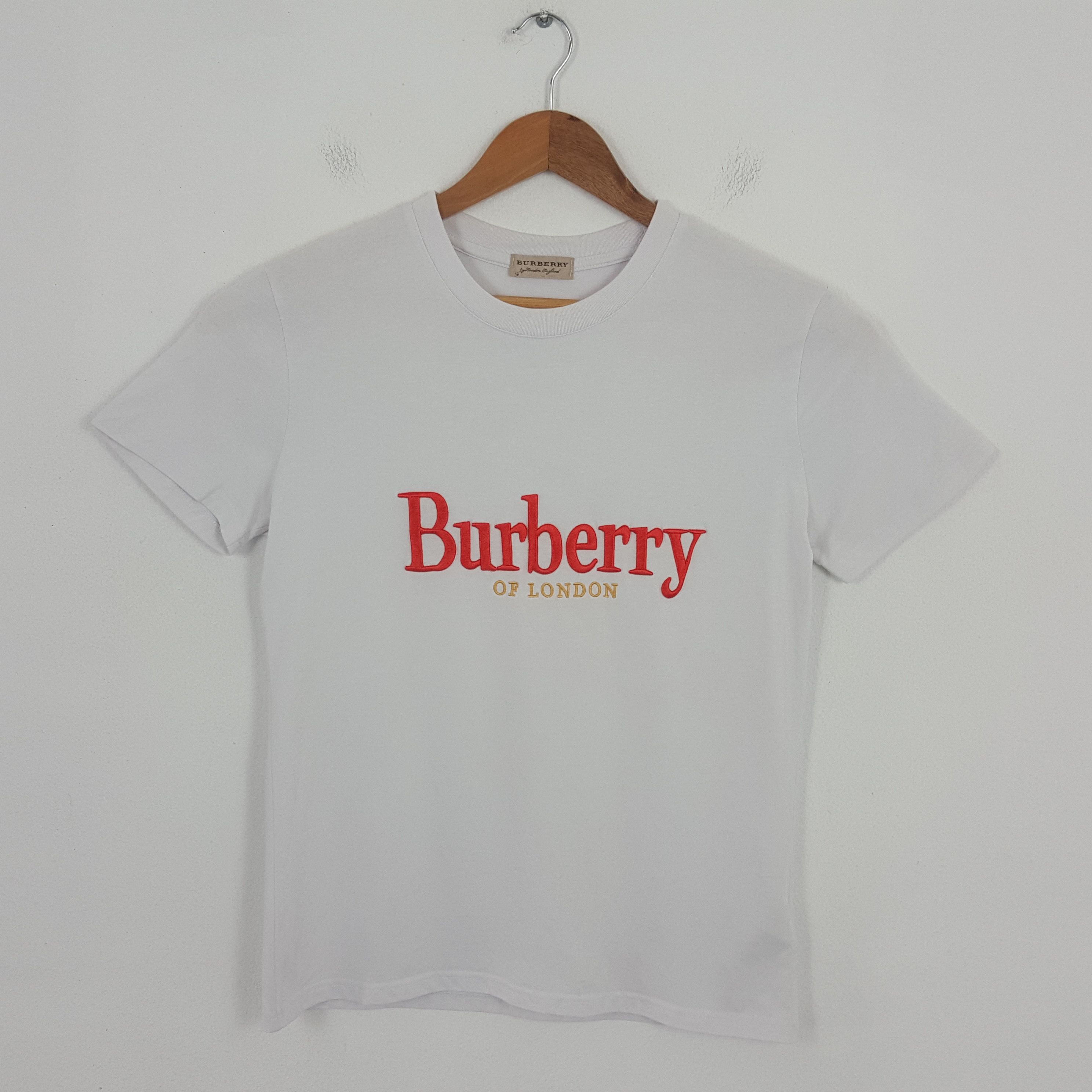 Vintage BURBERRY Embroidery Design T-Shirt