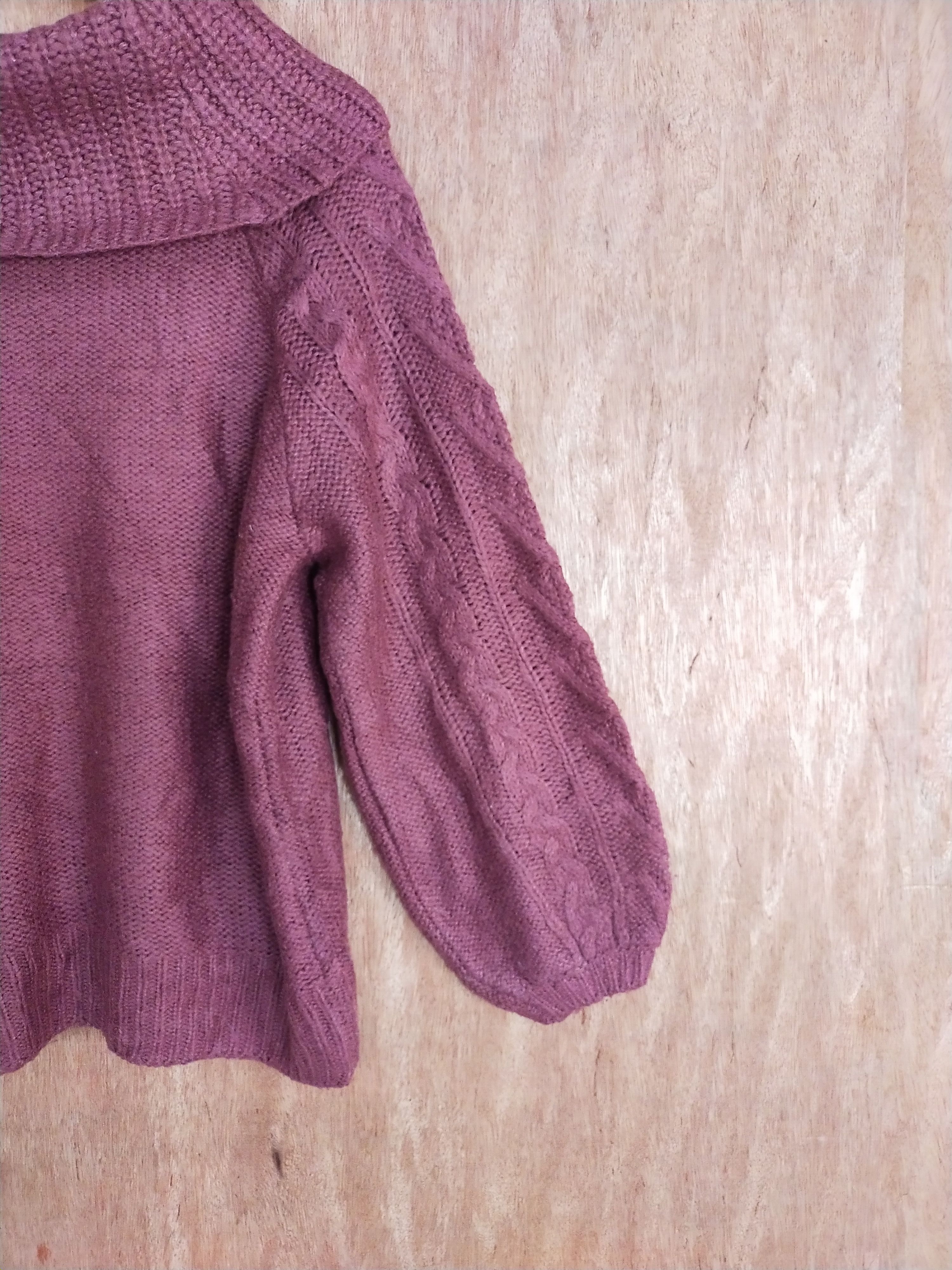 Aran Isles Knitwear Nice Claup maroon aran isle cable knitwear # H179 Size US M / EU 48-50 / 2 - 12 Thumbnail
