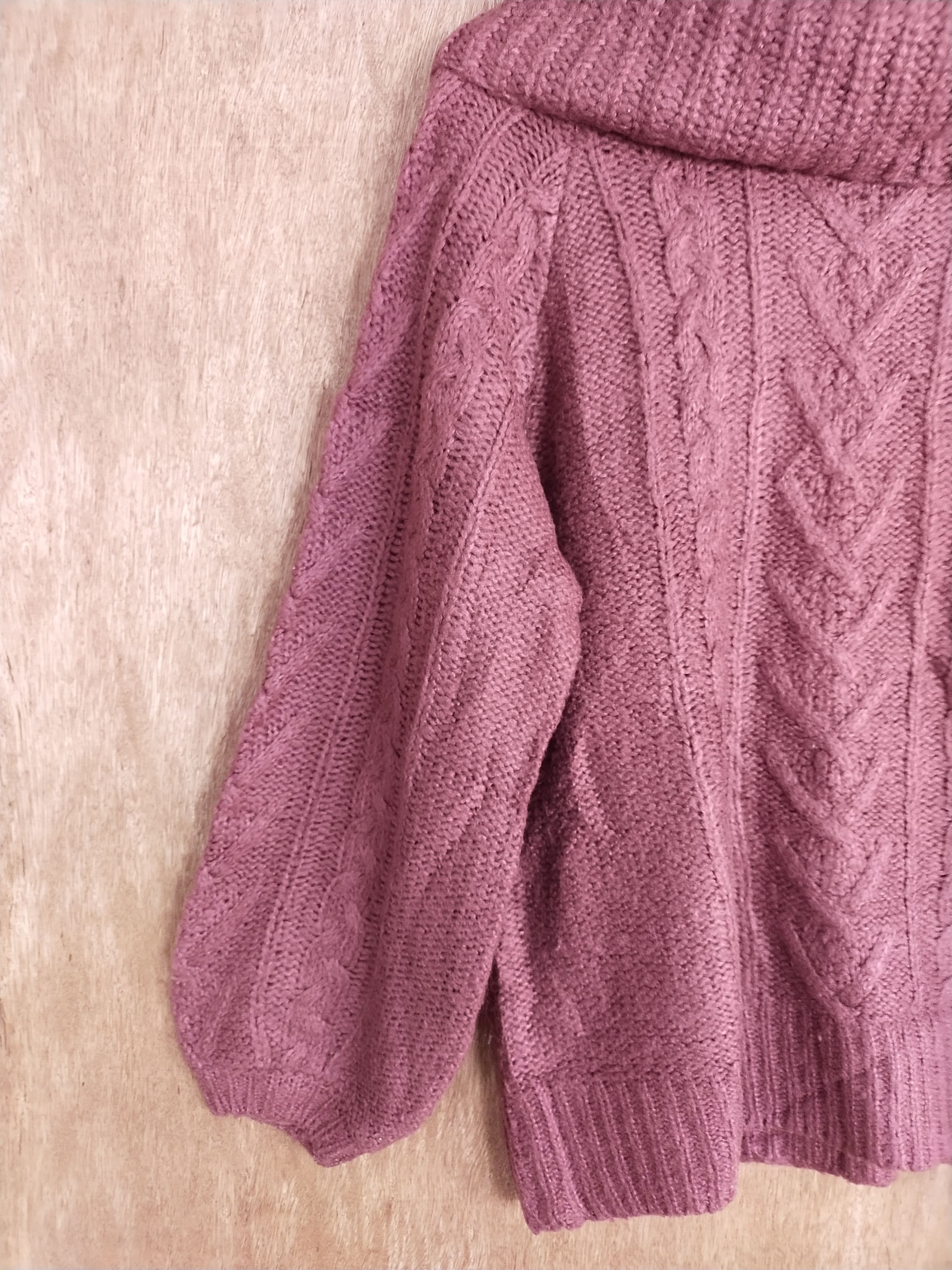 Aran Isles Knitwear Nice Claup maroon aran isle cable knitwear # H179 Size US M / EU 48-50 / 2 - 3 Thumbnail