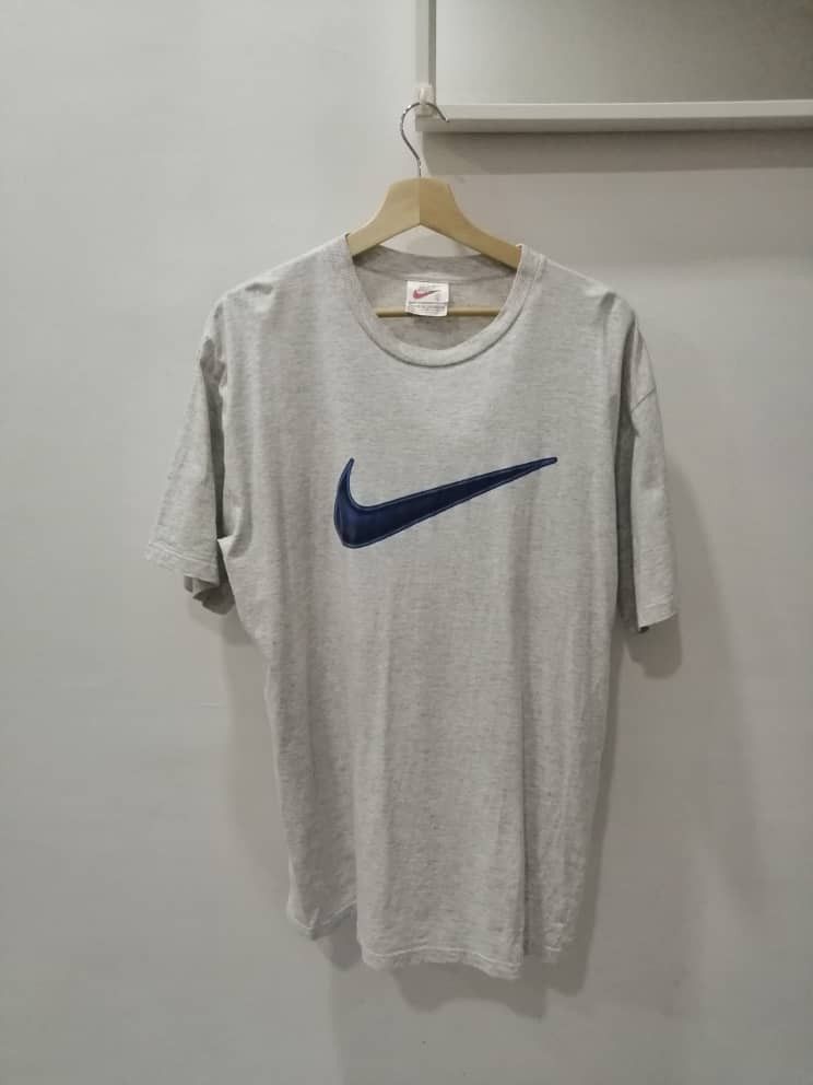 Nike Vintage 90s Nike Big Center Swoosh Tees Size US L / EU 52-54 / 3 - 1 Thumbnail