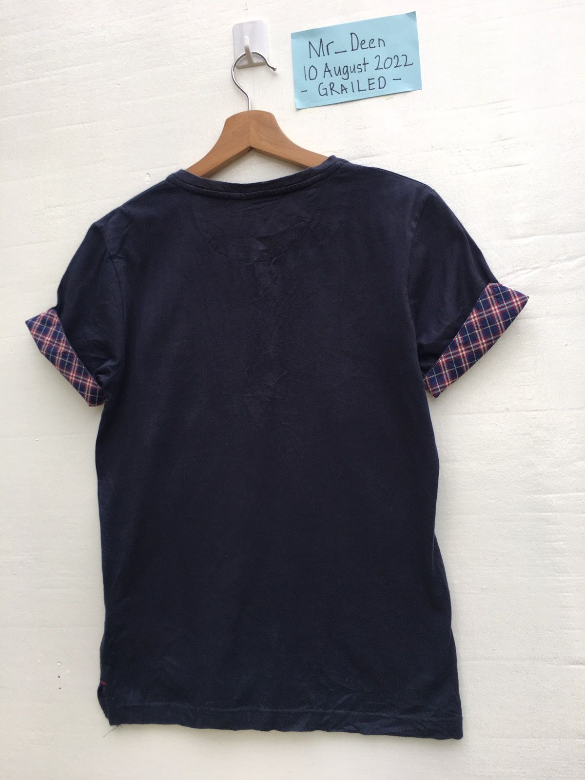Burberry Vintage Burberry Black Label Short Tshirt Size S / US 4 / IT 40 - 14 Thumbnail