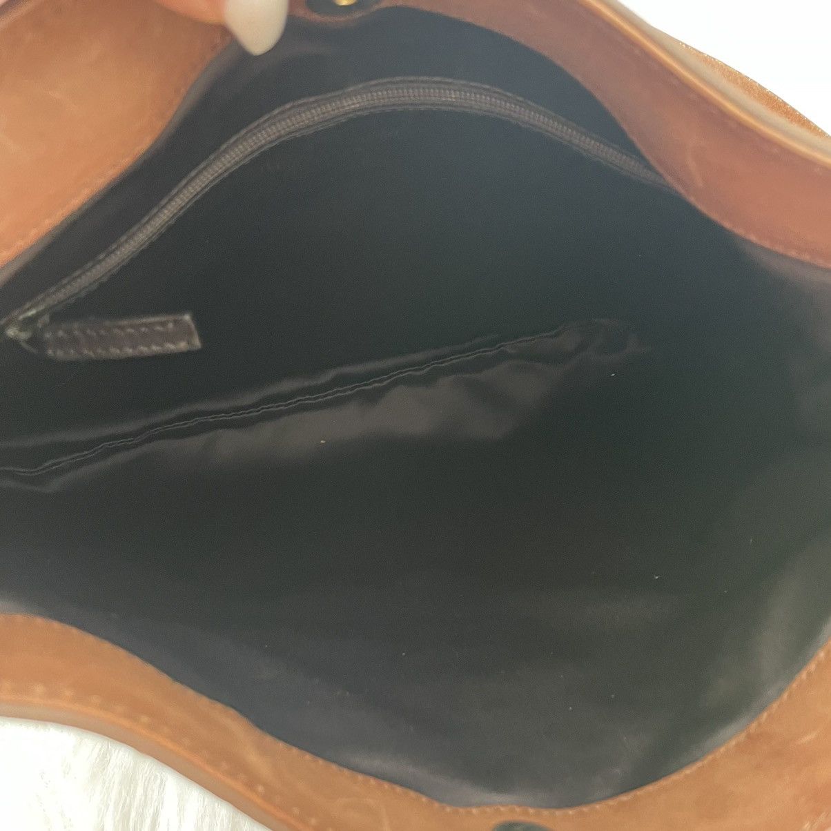 Yves Saint Laurent Ysl yves saint Laurent vintage pink suede shoulder bag Size ONE SIZE - 10 Thumbnail