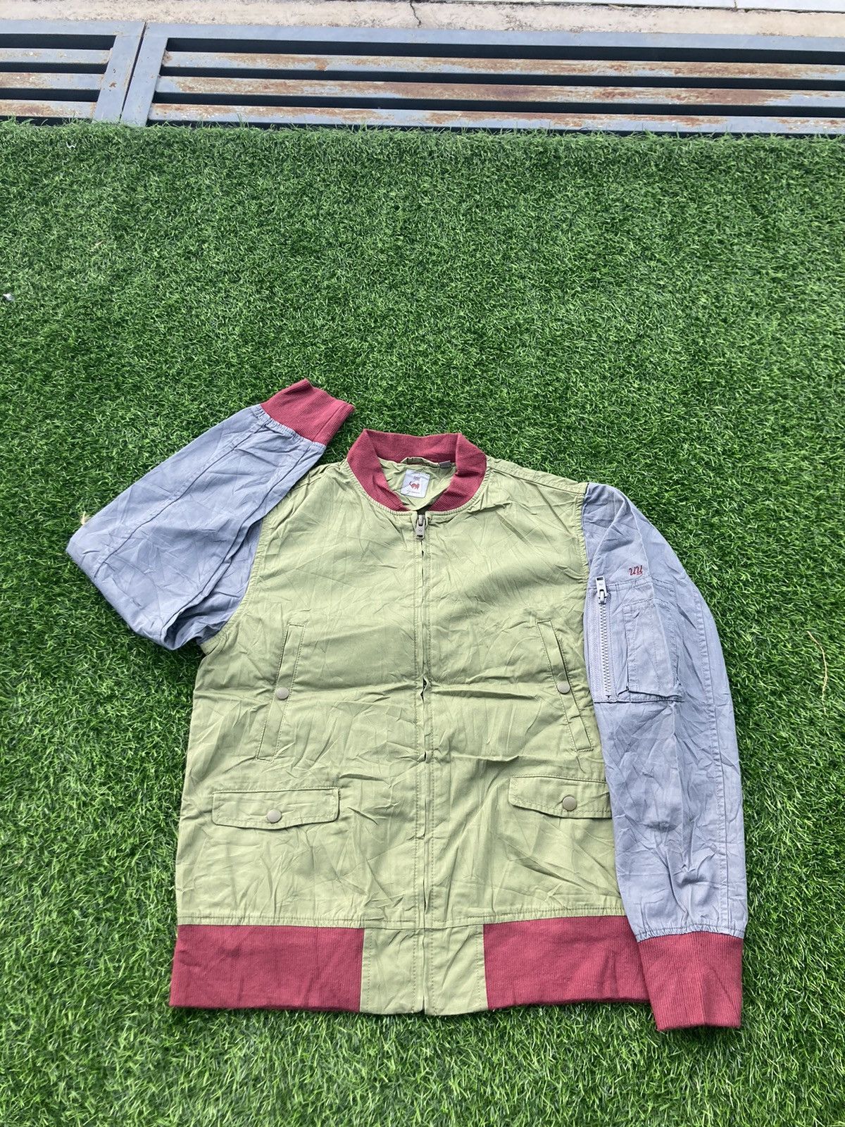 Undercover × Uniqlo UNIQLO X UNDERCOVER BOMBER JACKET Size US S / EU 44-46 / 1 - 1 Thumbnail